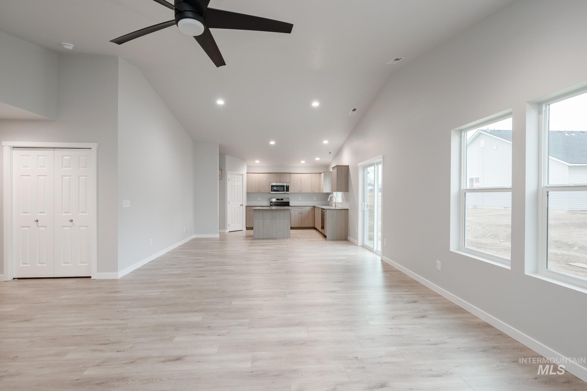 1722 Old Mill St, Middleton, Idaho 83644, 4 Bedrooms, 2 Bathrooms, Residential For Sale, Price $454,990, 98968150