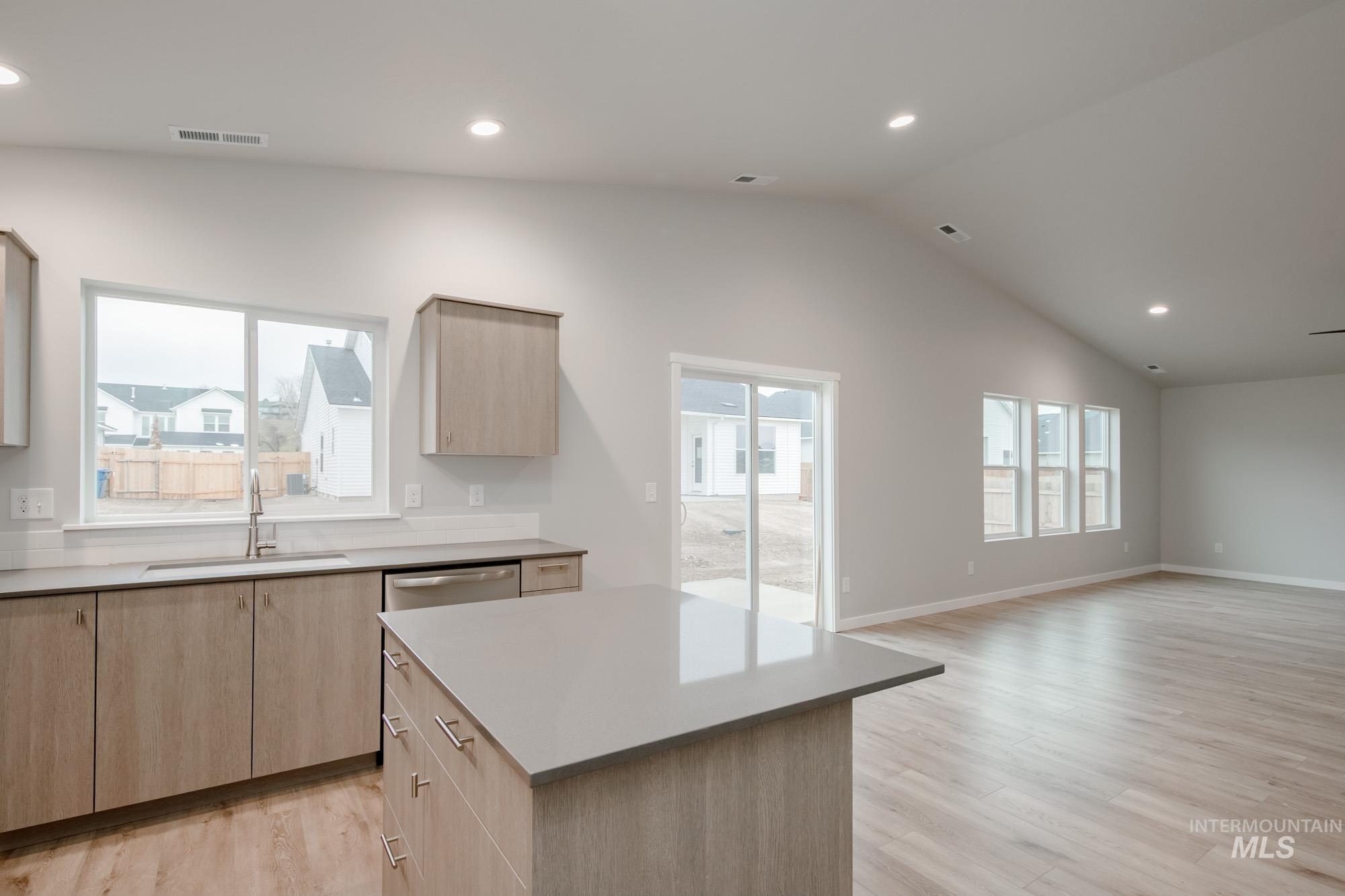 1722 Old Mill St, Middleton, Idaho 83644, 4 Bedrooms, 2 Bathrooms, Residential For Sale, Price $454,990, 98968150