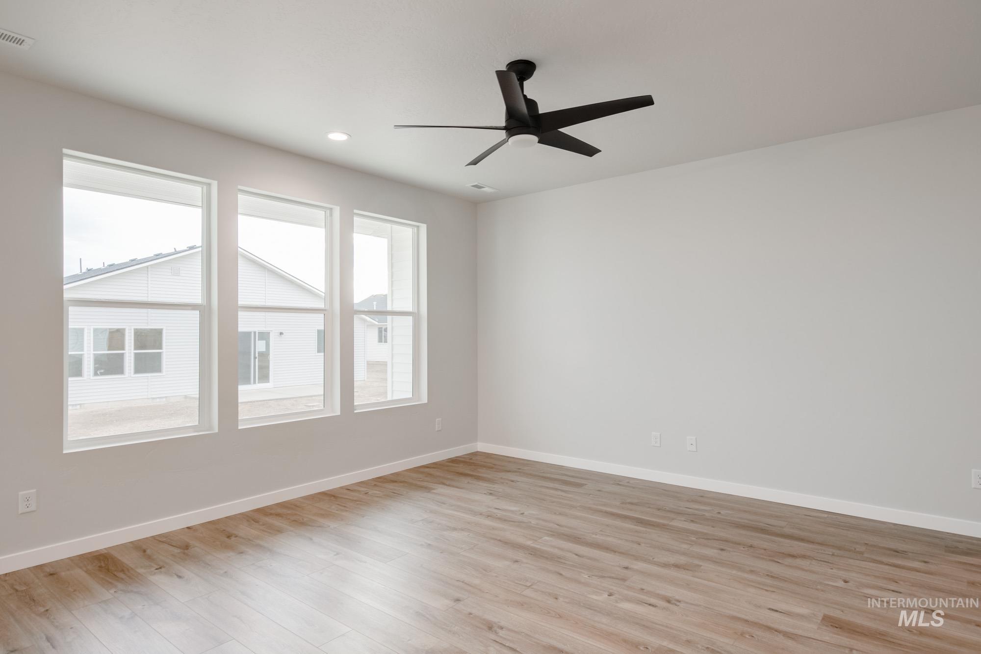 1725 Webb Brook St, Middleton, Idaho 83644, 4 Bedrooms, 2 Bathrooms, Residential For Sale, Price $464,990, 98968151