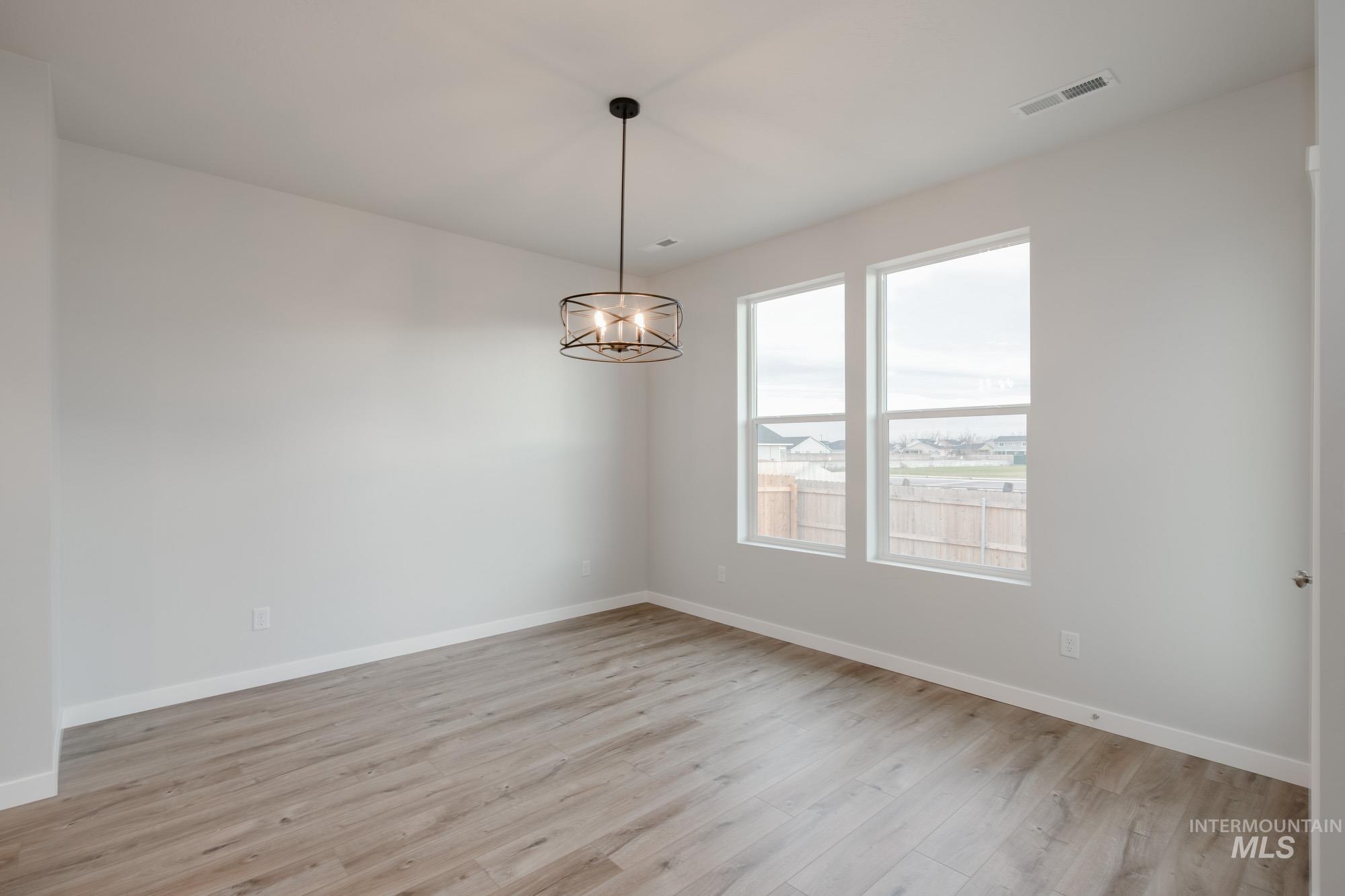 1725 Webb Brook St, Middleton, Idaho 83644, 4 Bedrooms, 2 Bathrooms, Residential For Sale, Price $464,990, 98968151