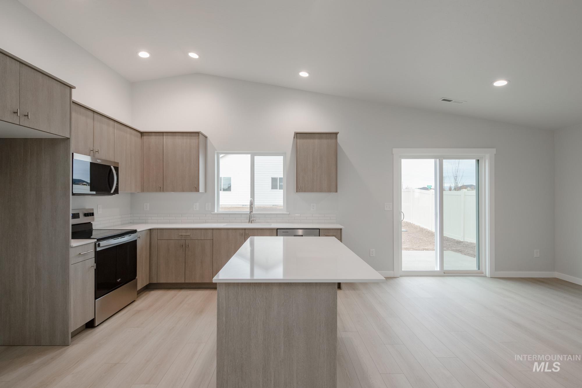 9038 W Camellia St, Nampa, Idaho 83687, 4 Bedrooms, 2 Bathrooms, Residential For Sale, Price $419,990,MLS 98968152