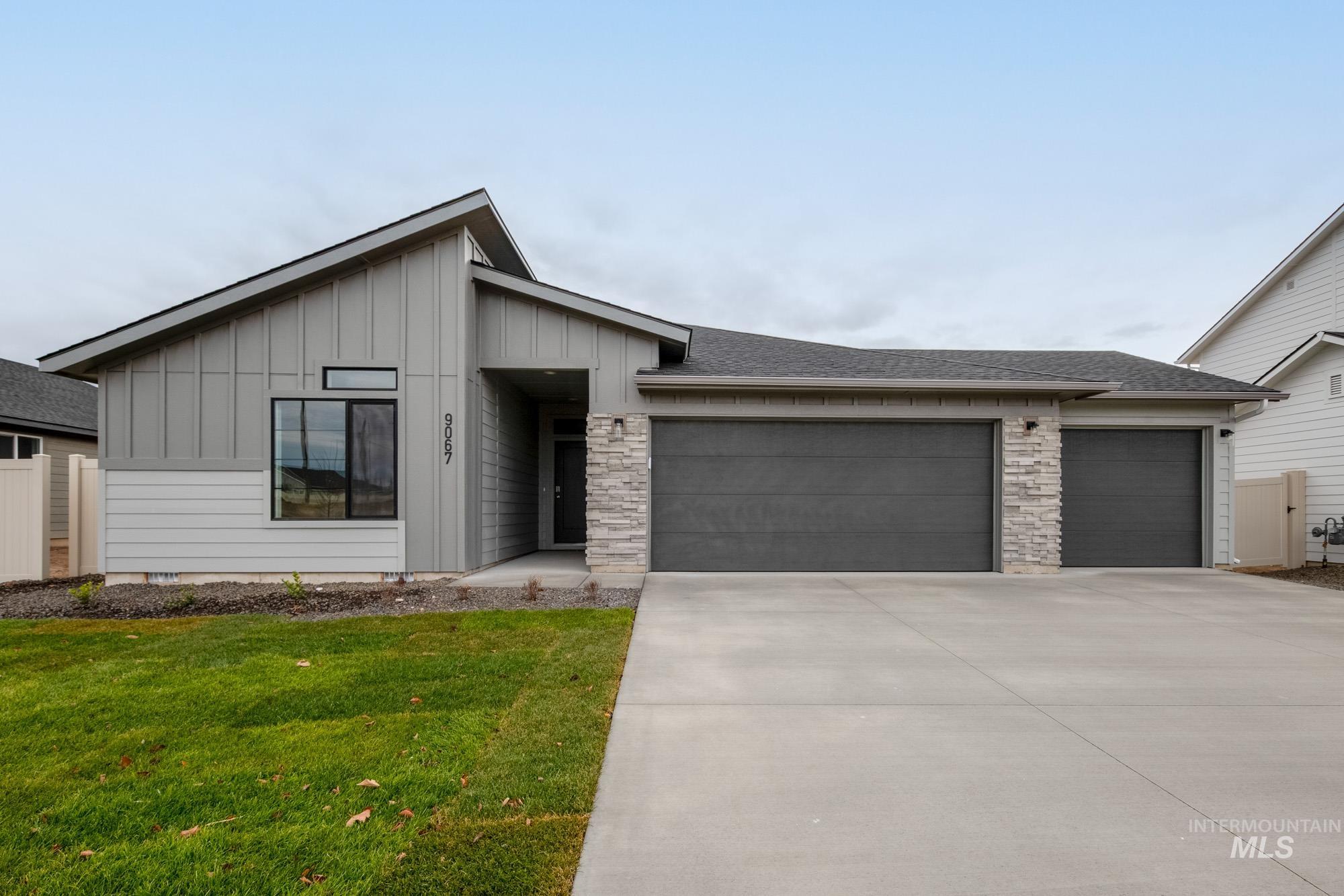 9067 W Violet St, Nampa, Idaho 83687, 4 Bedrooms, 2 Bathrooms, Residential For Sale, Price $429,990,MLS 98968155