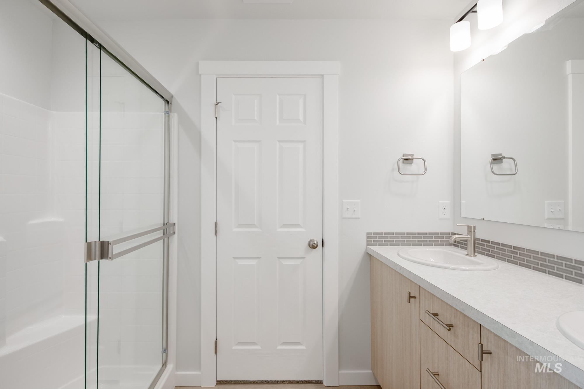 9067 W Violet St, Nampa, Idaho 83687, 4 Bedrooms, 2 Bathrooms, Residential For Sale, Price $429,990,MLS 98968155