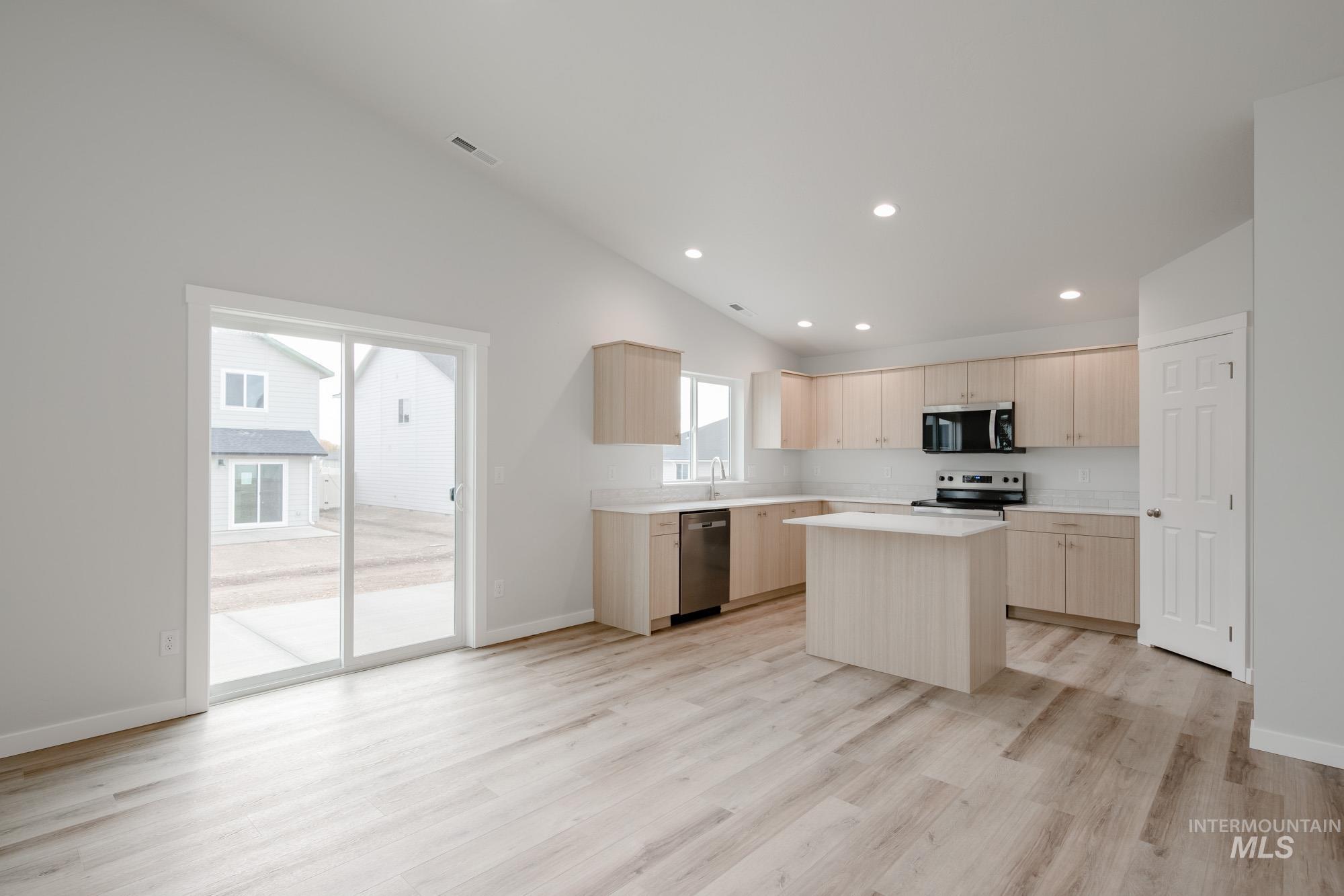 9067 W Violet St, Nampa, Idaho 83687, 4 Bedrooms, 2 Bathrooms, Residential For Sale, Price $429,990,MLS 98968155