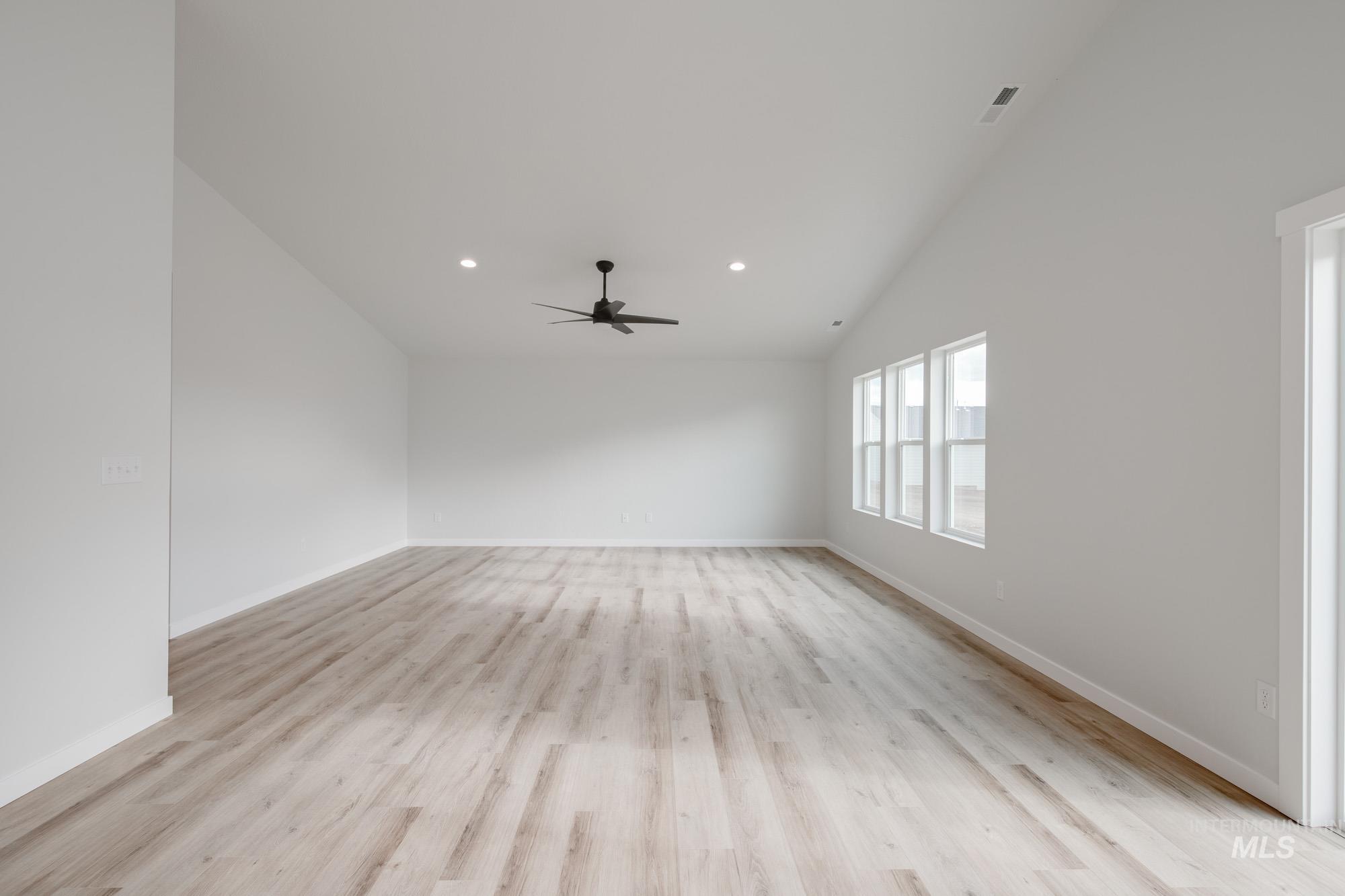 9067 W Violet St, Nampa, Idaho 83687, 4 Bedrooms, 2 Bathrooms, Residential For Sale, Price $429,990,MLS 98968155