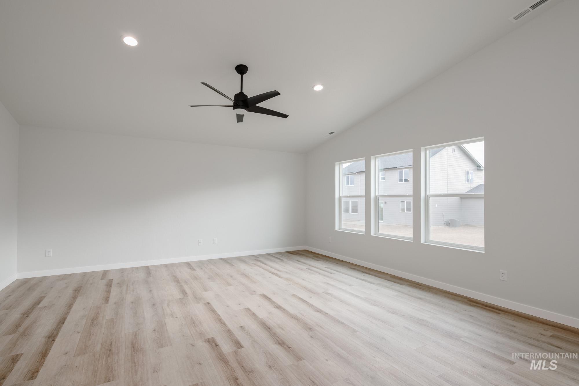 9067 W Violet St, Nampa, Idaho 83687, 4 Bedrooms, 2 Bathrooms, Residential For Sale, Price $429,990,MLS 98968155