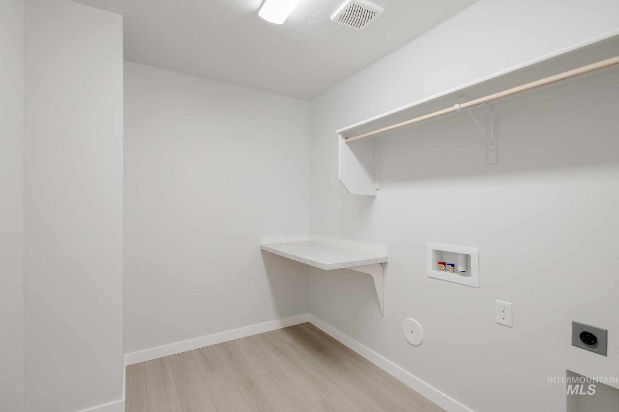 9123 W Violet St, Nampa, Idaho 83687, 4 Bedrooms, 2 Bathrooms, Residential For Sale, Price $444,990,MLS 98968156