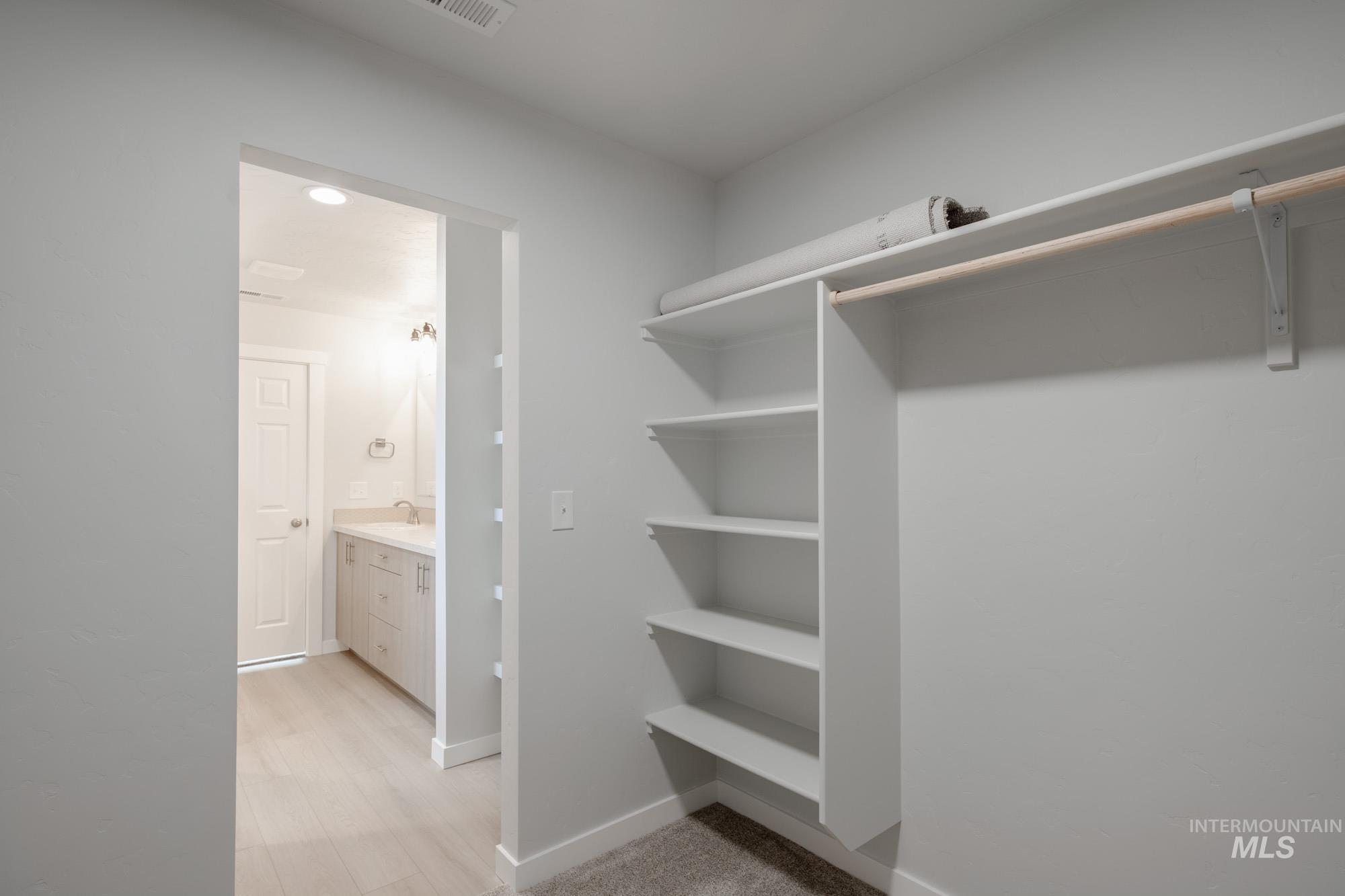 9123 W Violet St, Nampa, Idaho 83687, 4 Bedrooms, 2 Bathrooms, Residential For Sale, Price $444,990,MLS 98968156