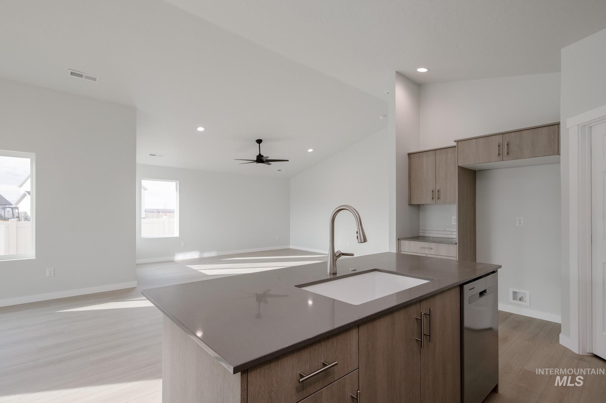 9123 W Violet St, Nampa, Idaho 83687, 4 Bedrooms, 2 Bathrooms, Residential For Sale, Price $444,990,MLS 98968156