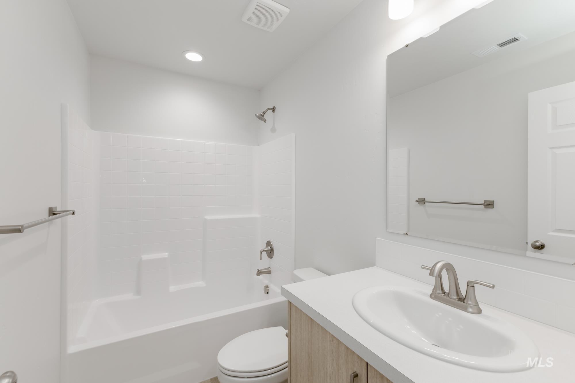 7178 E Shields Dr, Nampa, Idaho 83687, 3 Bedrooms, 2 Bathrooms, Residential For Sale, Price $414,990,MLS 98968161