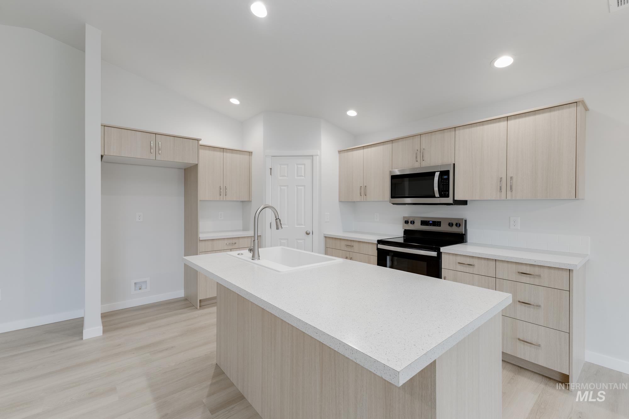 7178 E Shields Dr, Nampa, Idaho 83687, 3 Bedrooms, 2 Bathrooms, Residential For Sale, Price $414,990,MLS 98968161