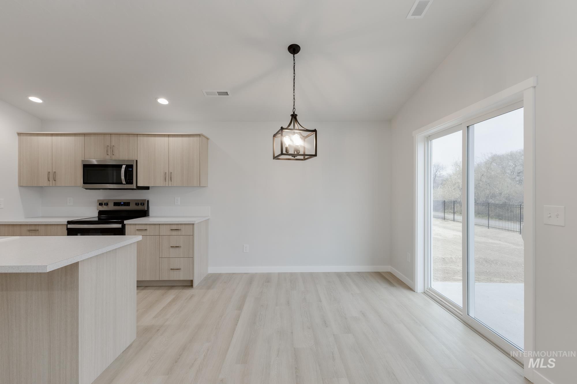 7178 E Shields Dr, Nampa, Idaho 83687, 3 Bedrooms, 2 Bathrooms, Residential For Sale, Price $414,990,MLS 98968161