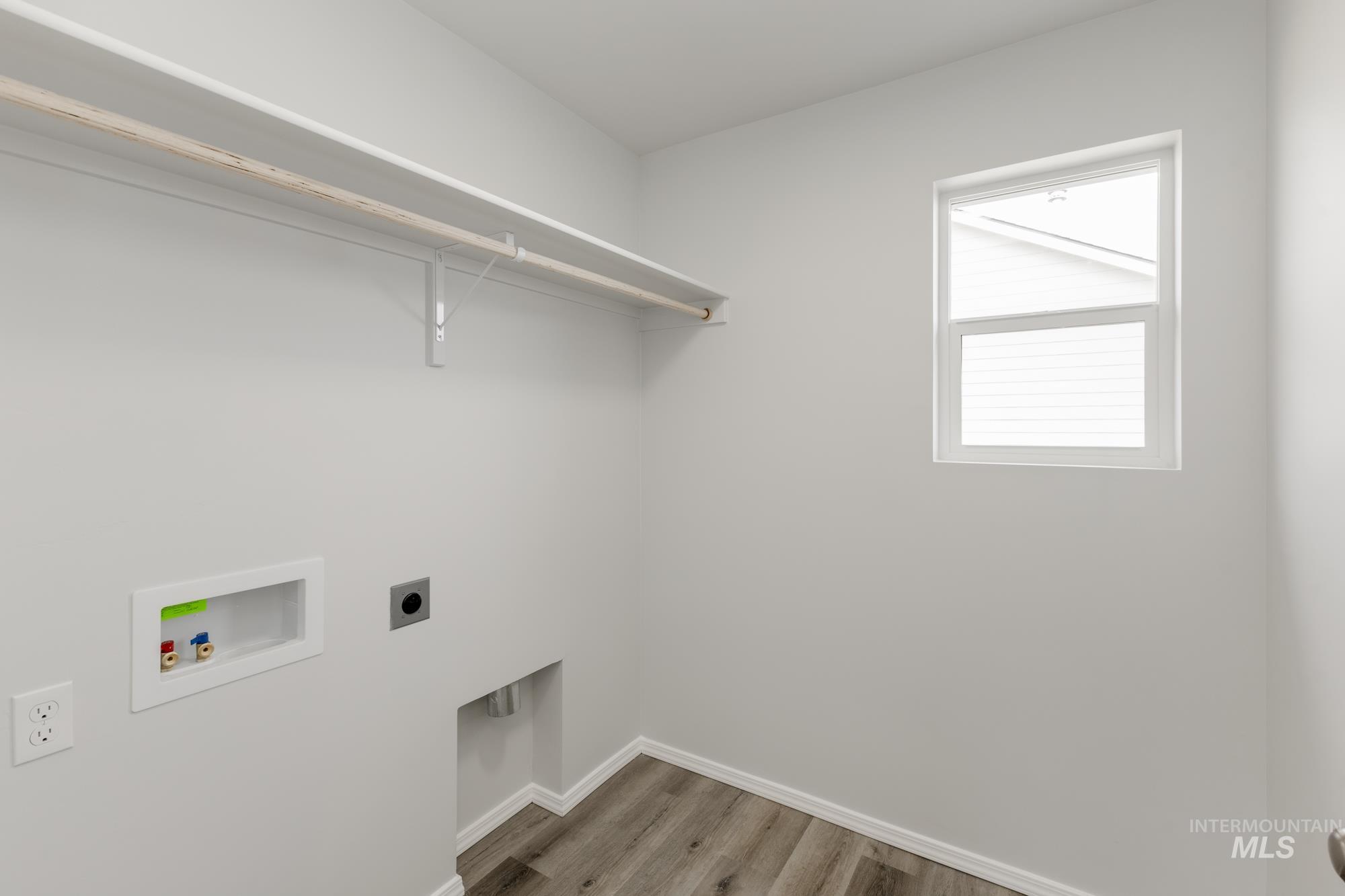 2502 W Fallon Loop, Nampa, Idaho 83651, 4 Bedrooms, 2.5 Bathrooms, Residential For Sale, Price $459,990,MLS 98968167