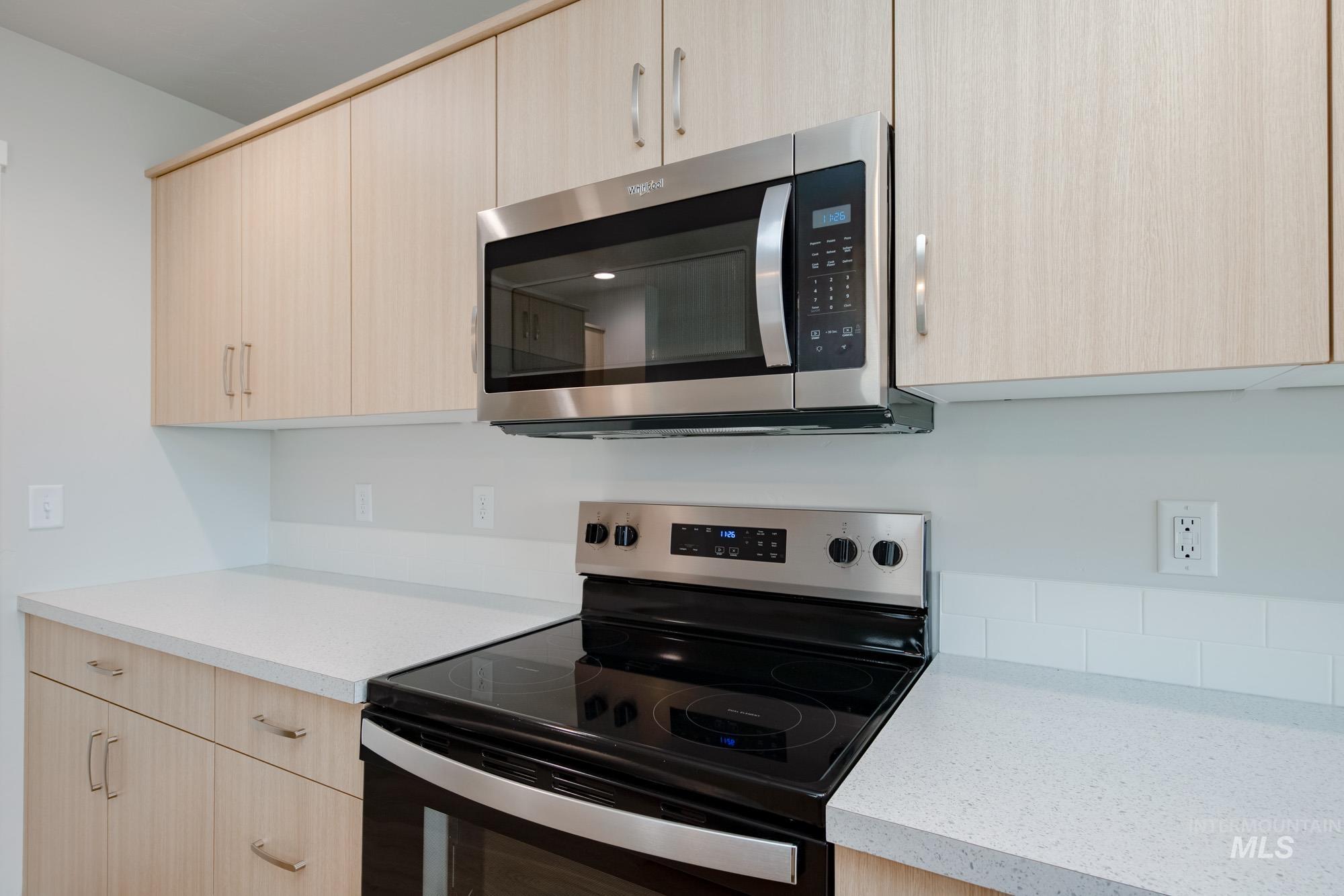 2502 W Fallon Loop, Nampa, Idaho 83651, 4 Bedrooms, 2.5 Bathrooms, Residential For Sale, Price $459,990,MLS 98968167