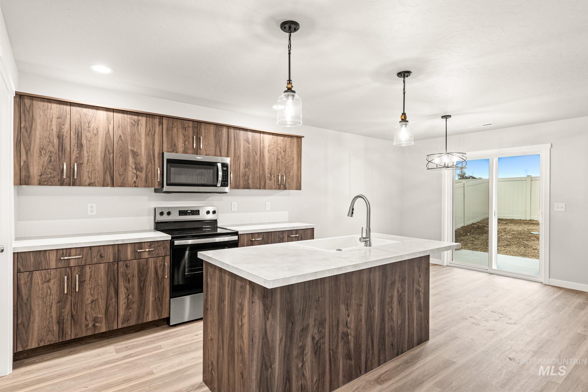 10771 Rutland St, Caldwell, Idaho 83605, 3 Bedrooms, 2.5 Bathrooms, Residential For Sale, Price $397,990,MLS 98968169