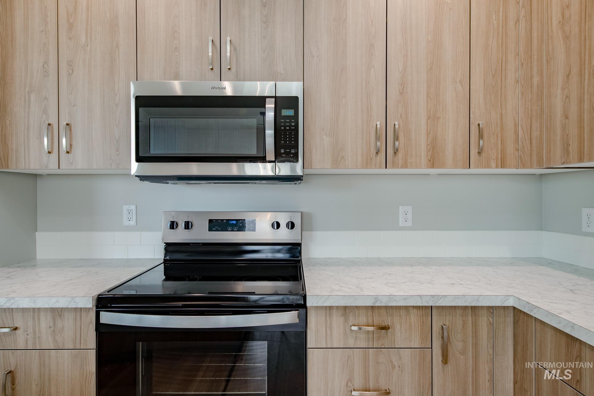 2494 W Fallon Loop, Nampa, Idaho 83651, 4 Bedrooms, 2.5 Bathrooms, Residential For Sale, Price $455,990,MLS 98968170