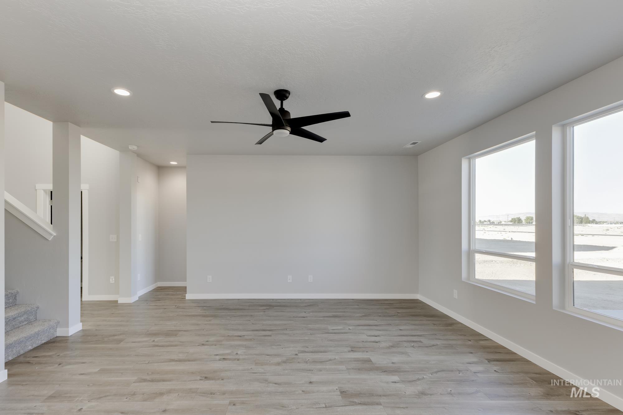 2226 N Iditarod Ave, Kuna, Idaho 83634, 5 Bedrooms, 2.5 Bathrooms, Residential For Sale, Price $569,990,MLS 98968174