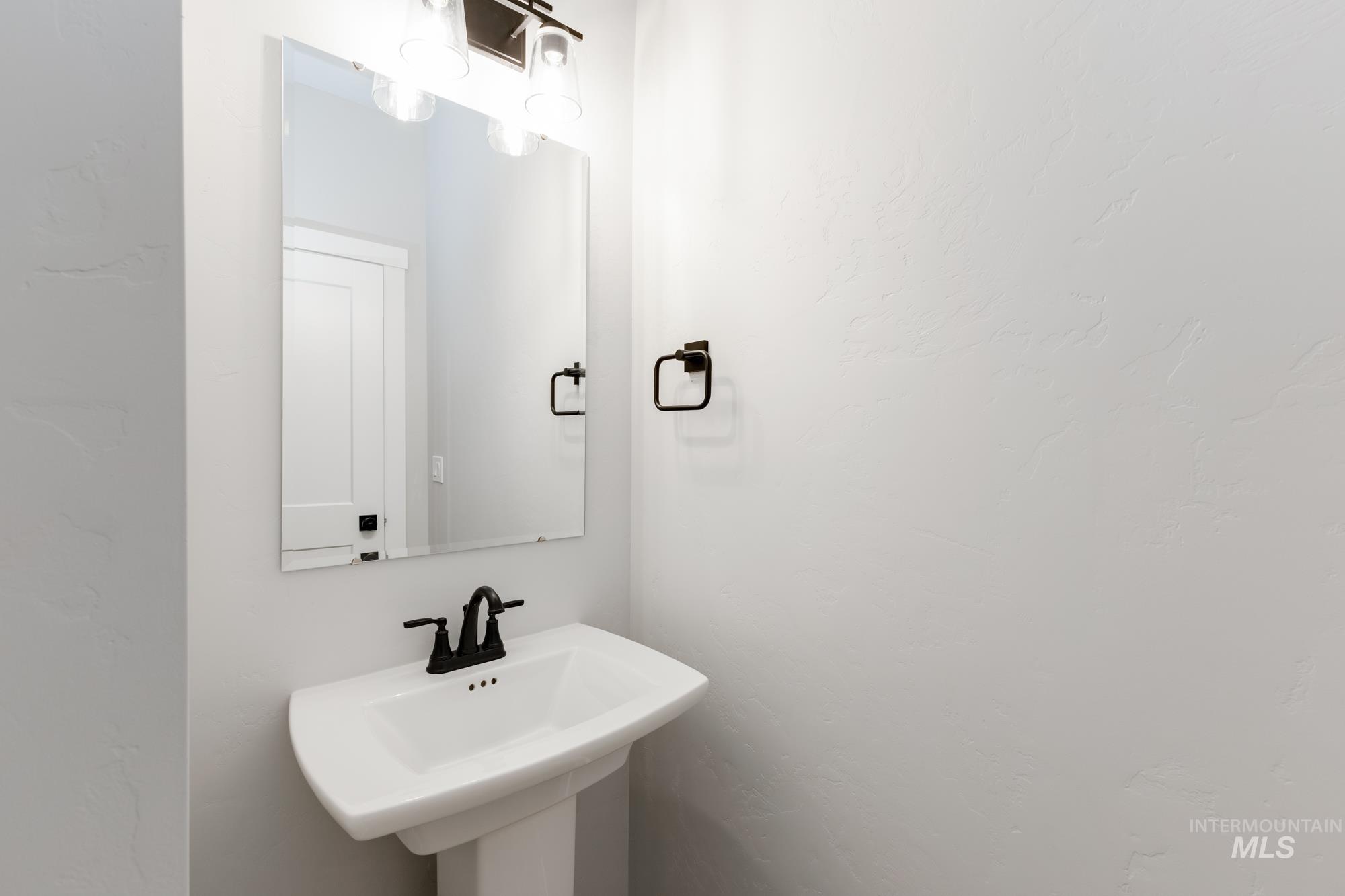 7280 W Crested Eagle Dr, Boise, Idaho 83709, 4 Bedrooms, 2.5 Bathrooms, Residential For Sale, Price $664,990,MLS 98968180