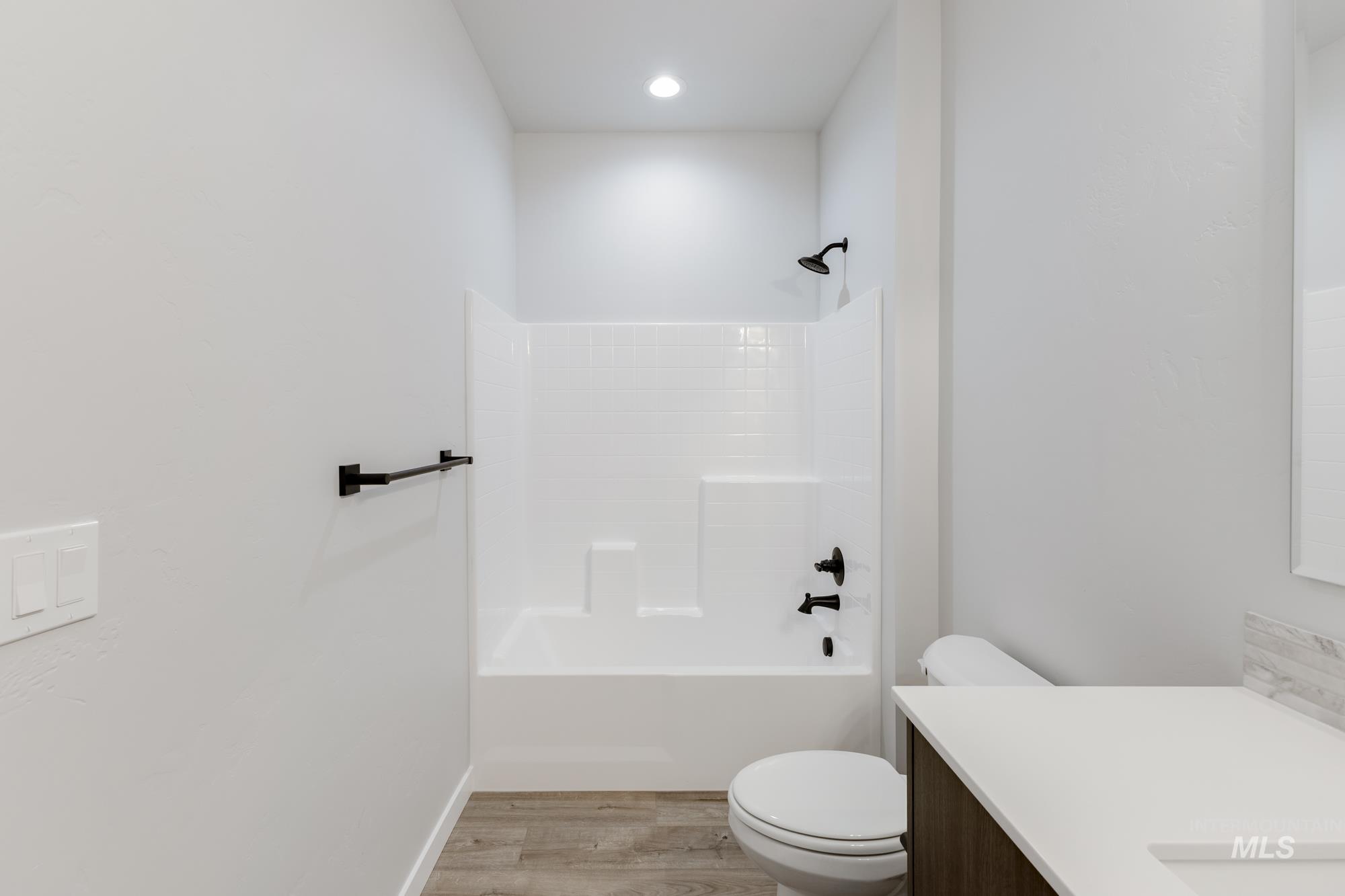 7280 W Crested Eagle Dr, Boise, Idaho 83709, 4 Bedrooms, 2.5 Bathrooms, Residential For Sale, Price $664,990,MLS 98968180