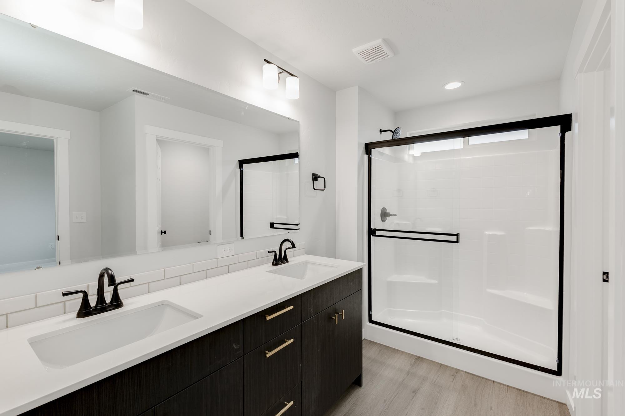 2941 E Boulder Basin Dr, Kuna, Idaho 83634, 4 Bedrooms, 2 Bathrooms, Residential For Sale, Price $440,990,MLS 98968181