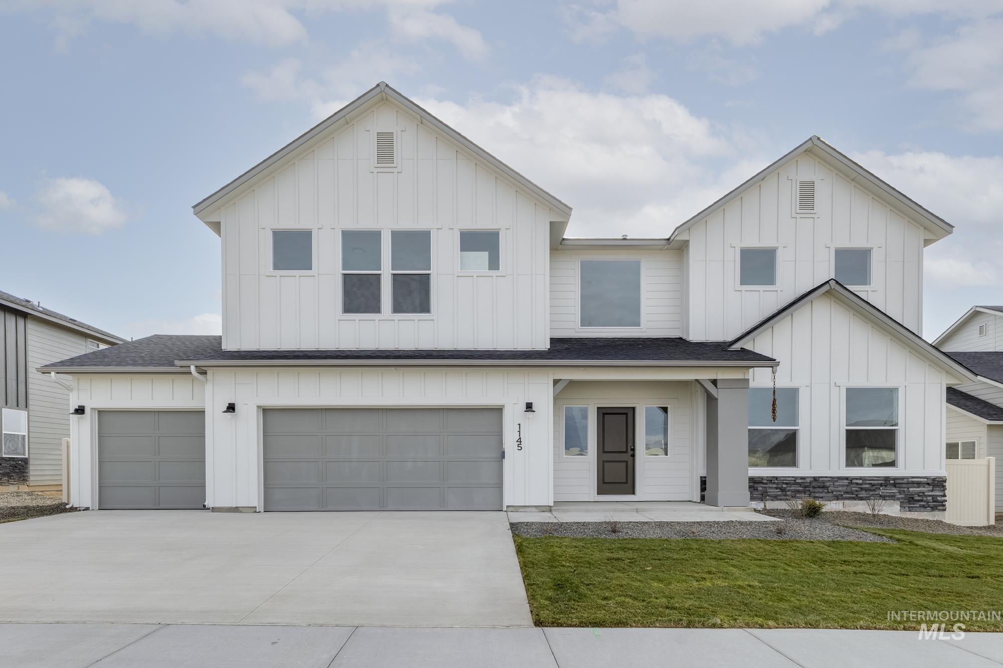 1145 W Cub River Dr, Meridian, Idaho 83642, 4 Bedrooms, 3.5 Bathrooms, Residential For Sale, Price $754,990,MLS 98968186