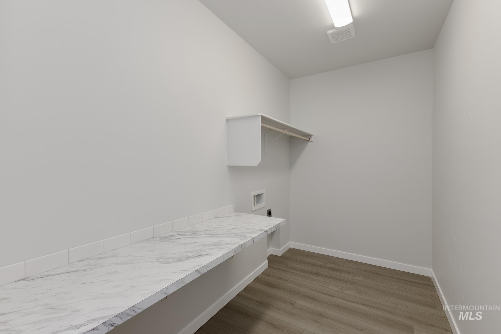 1145 W Cub River Dr, Meridian, Idaho 83642, 4 Bedrooms, 3.5 Bathrooms, Residential For Sale, Price $754,990, 98968186