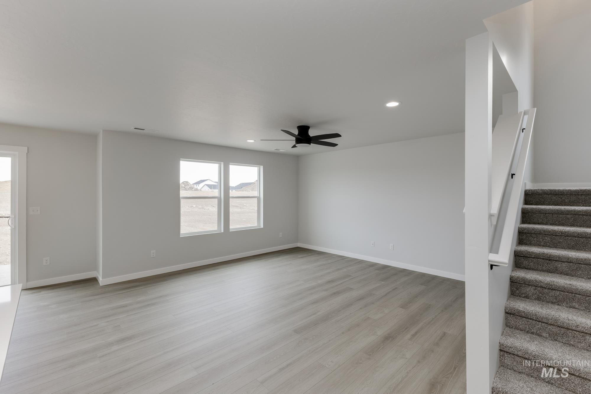 7050 S Old Farm Ave, Meridian, Idaho 83642, 4 Bedrooms, 2.5 Bathrooms, Residential For Sale, Price $472,990,MLS 98968187