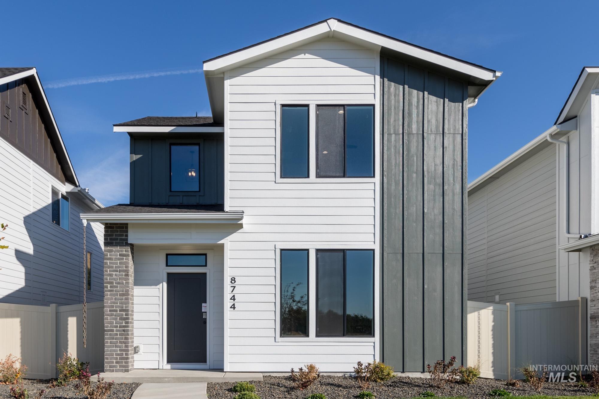 2900 E Boulder Basin Dr, Kuna, Idaho 83634, 3 Bedrooms, 2.5 Bathrooms, Residential For Sale, Price $394,990,MLS 98968188