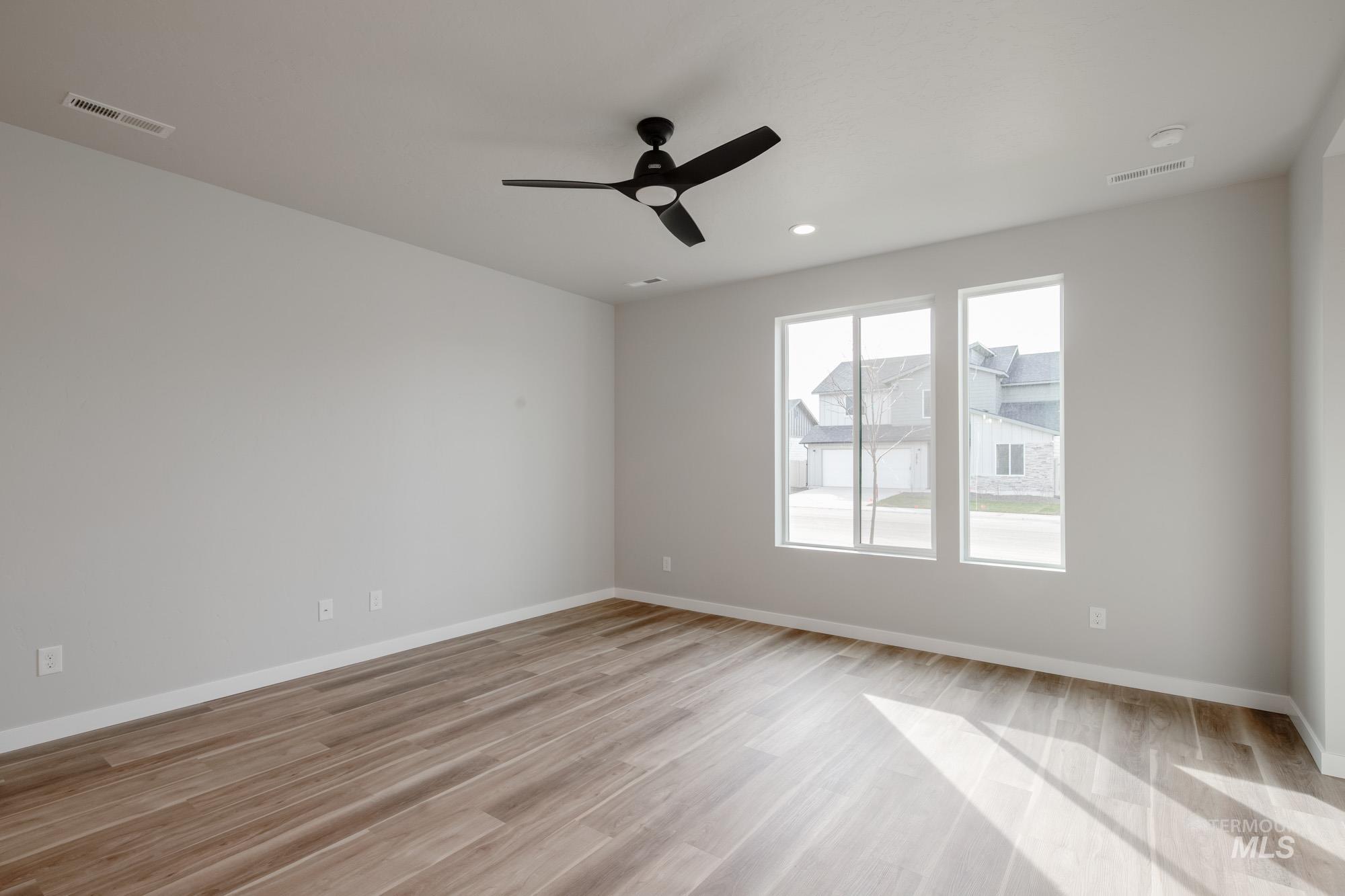 2900 E Boulder Basin Dr, Kuna, Idaho 83634, 3 Bedrooms, 2.5 Bathrooms, Residential For Sale, Price $394,990, 98968188