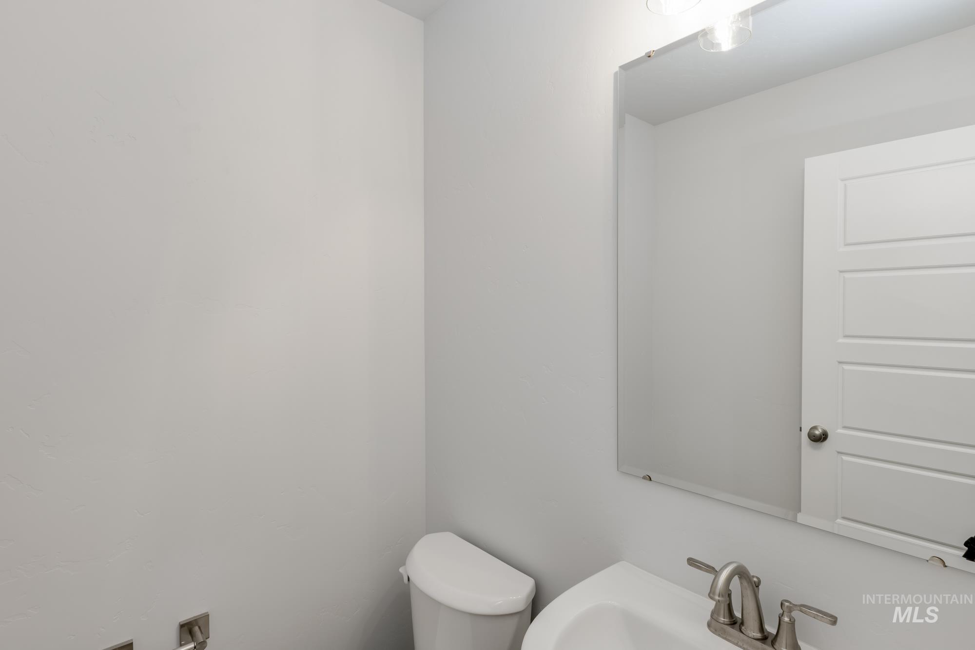 7028 S Old Farm Ave, Meridian, Idaho 83642, 3 Bedrooms, 2.5 Bathrooms, Residential For Sale, Price $454,990, 98968190