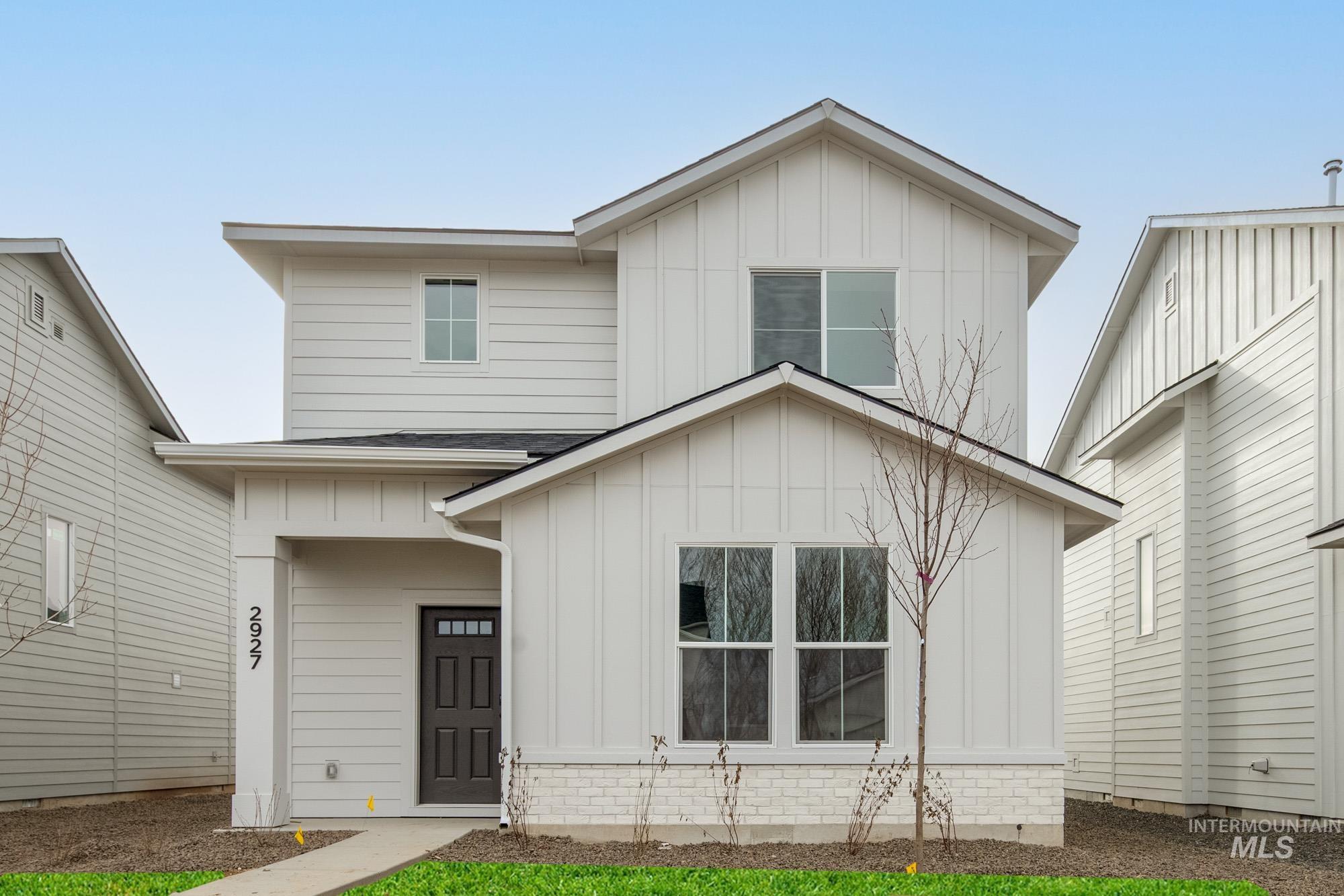 2927 E Mossy Creek Dr, Kuna, Idaho 83634, 3 Bedrooms, 2.5 Bathrooms, Residential For Sale, Price $384,990,MLS 98968191