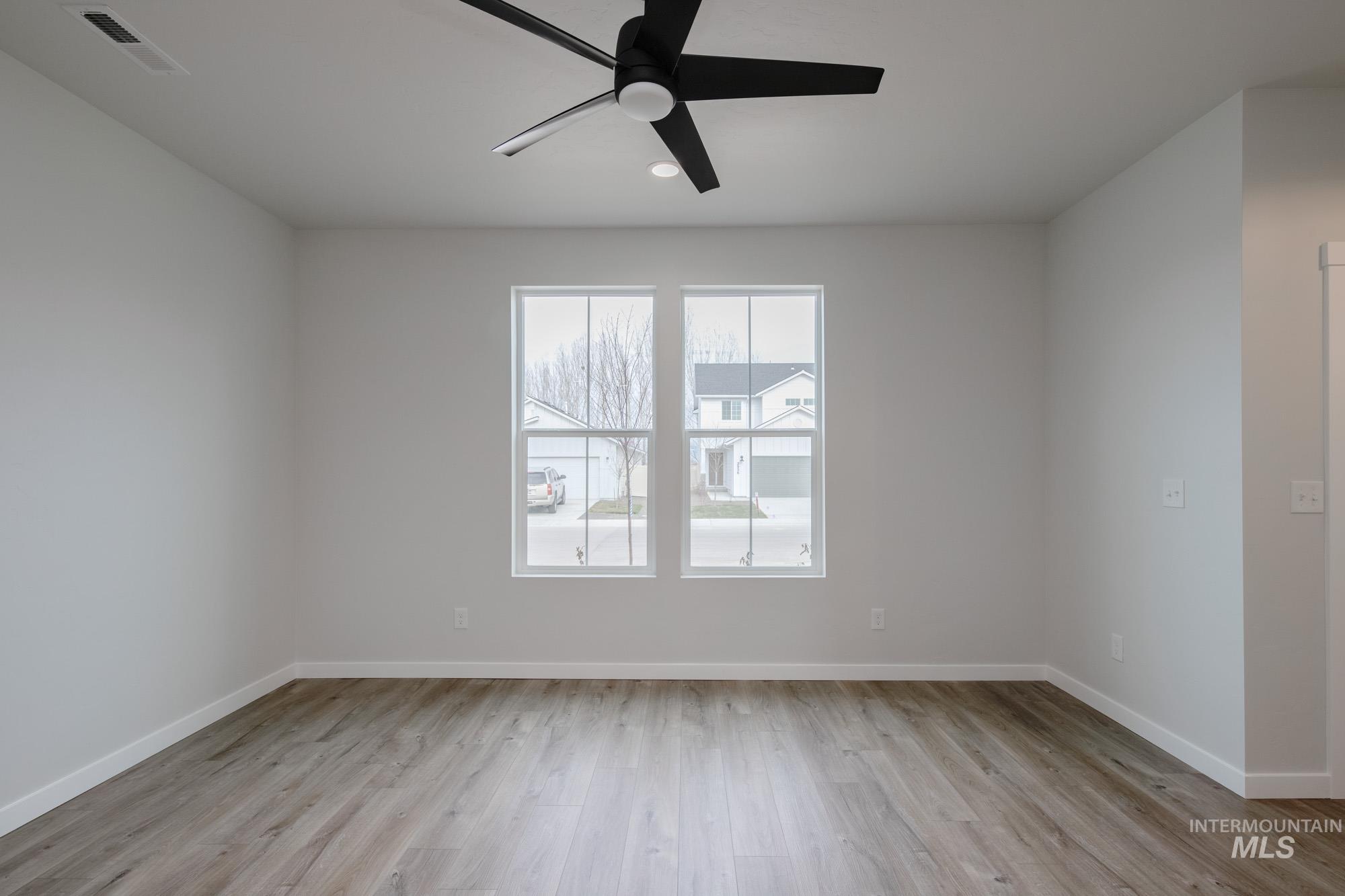 2927 E Mossy Creek Dr, Kuna, Idaho 83634, 3 Bedrooms, 2.5 Bathrooms, Residential For Sale, Price $384,990, 98968191