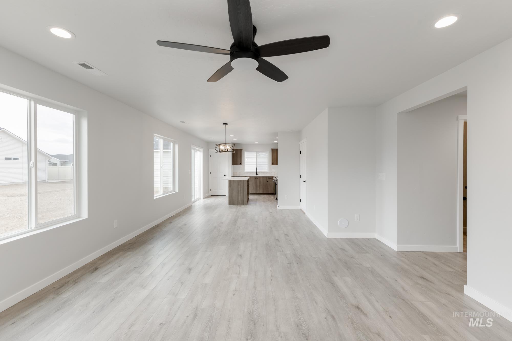 327 N Cranesbill Ave, Kuna, Idaho 83634, 4 Bedrooms, 2.5 Bathrooms, Residential For Sale, Price $439,990, 98968192