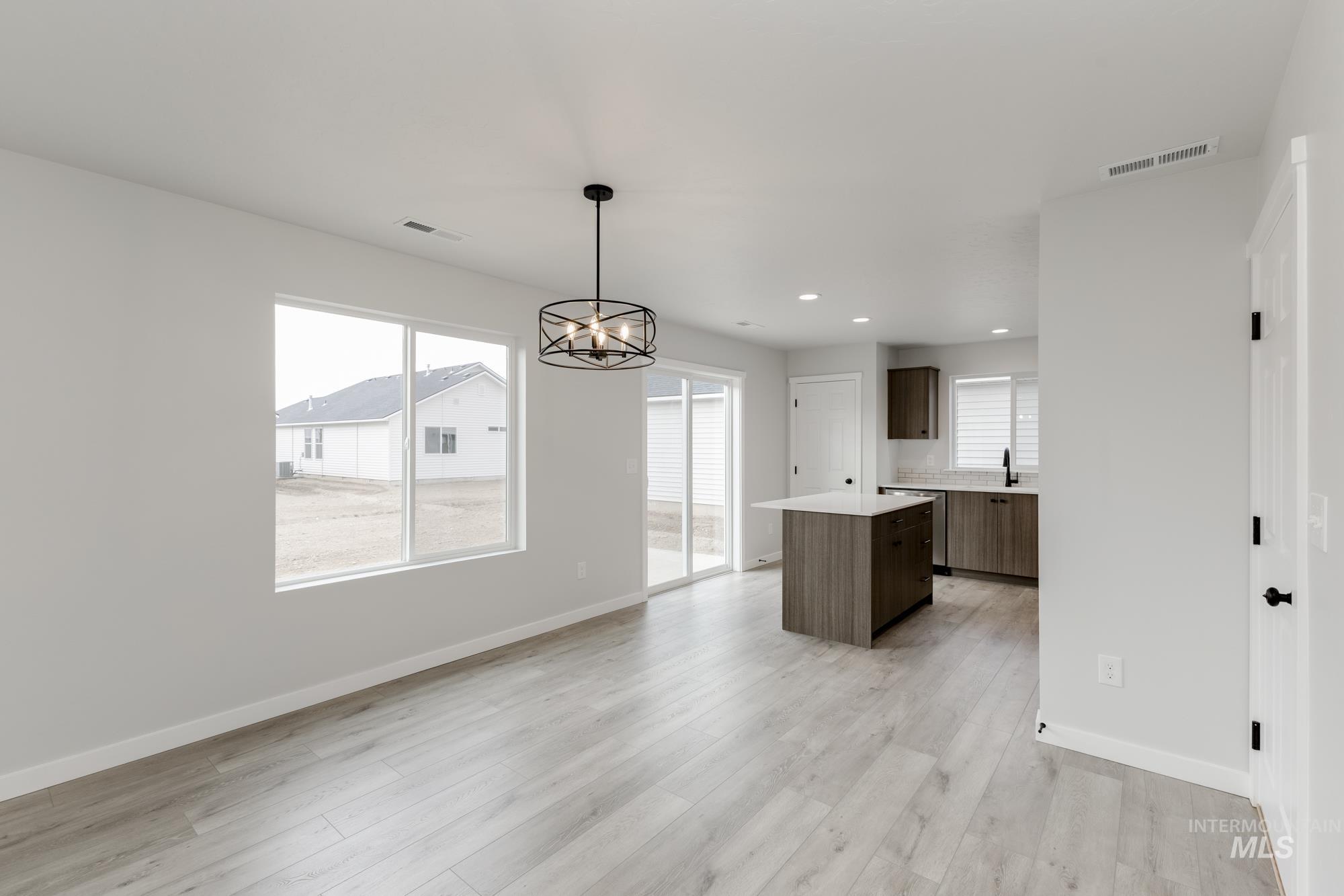 327 N Cranesbill Ave, Kuna, Idaho 83634, 4 Bedrooms, 2.5 Bathrooms, Residential For Sale, Price $439,990, 98968192