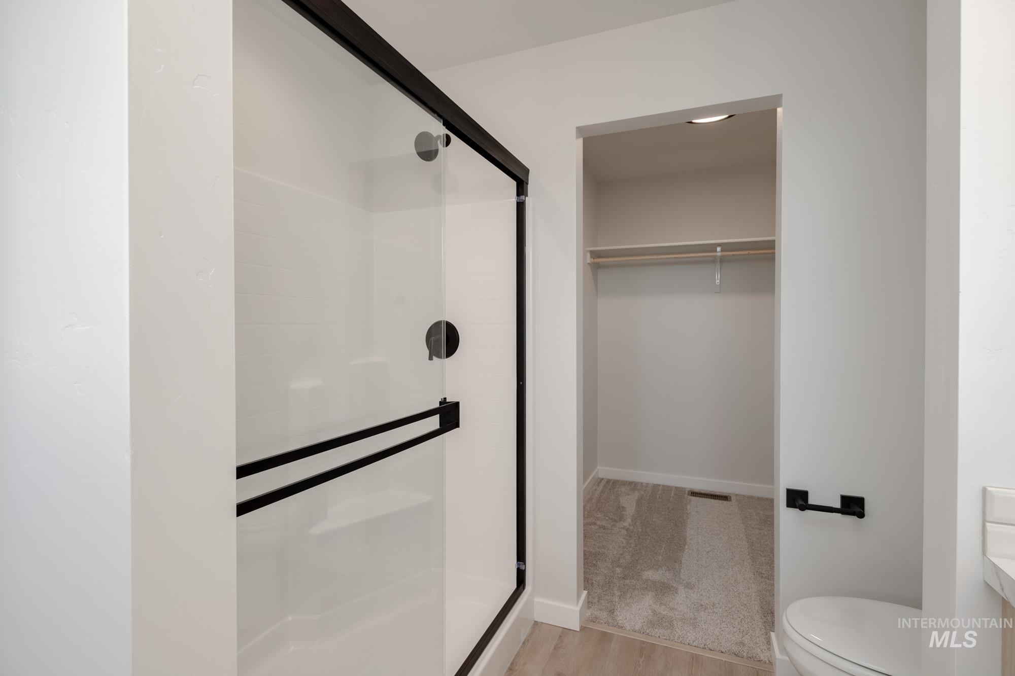 3042 E Boulder Basin Dr, Kuna, Idaho 83634, 3 Bedrooms, 2.5 Bathrooms, Residential For Sale, Price $389,990,MLS 98968196