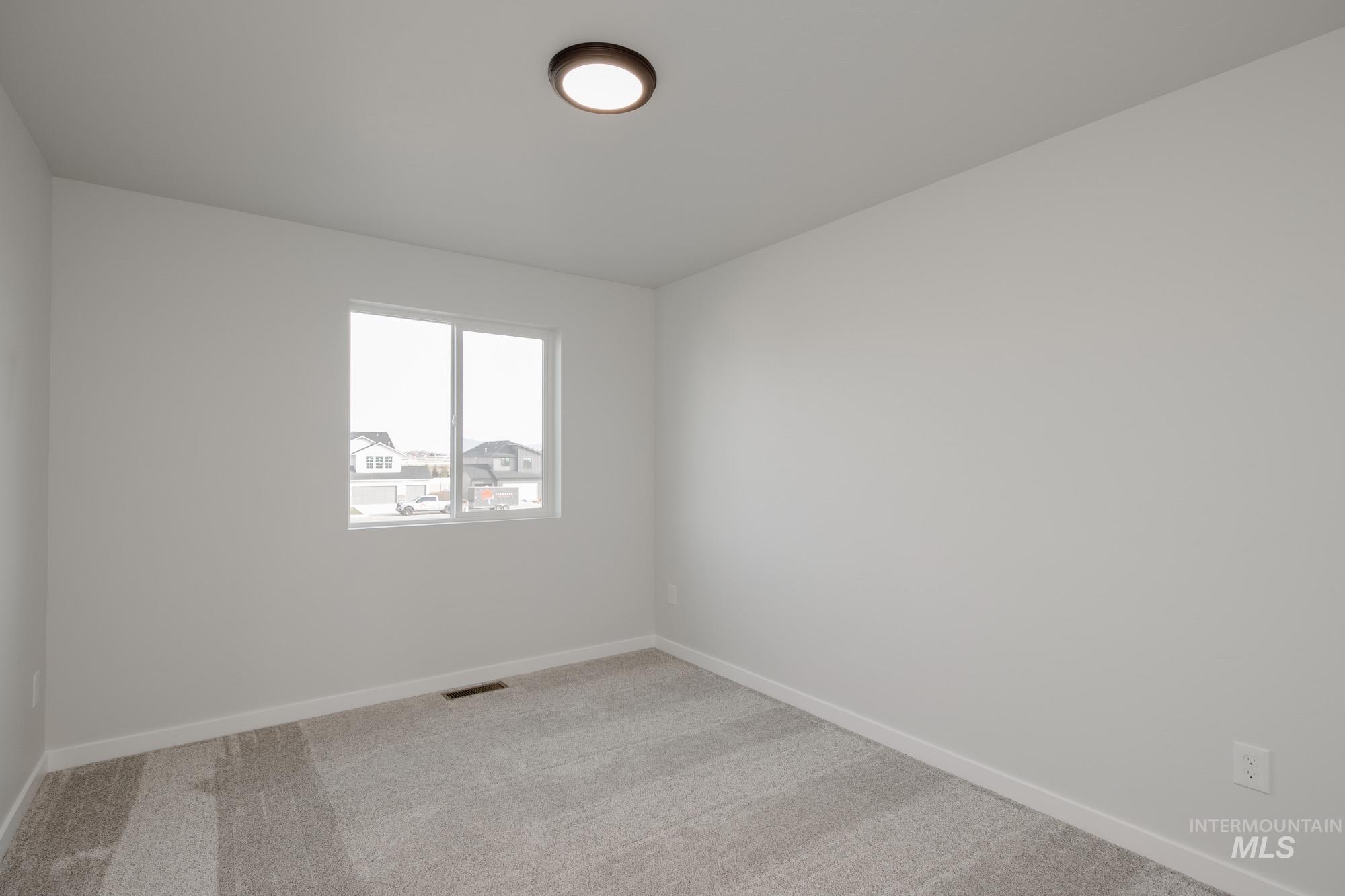 3042 E Boulder Basin Dr, Kuna, Idaho 83634, 3 Bedrooms, 2.5 Bathrooms, Residential For Sale, Price $389,990,MLS 98968196