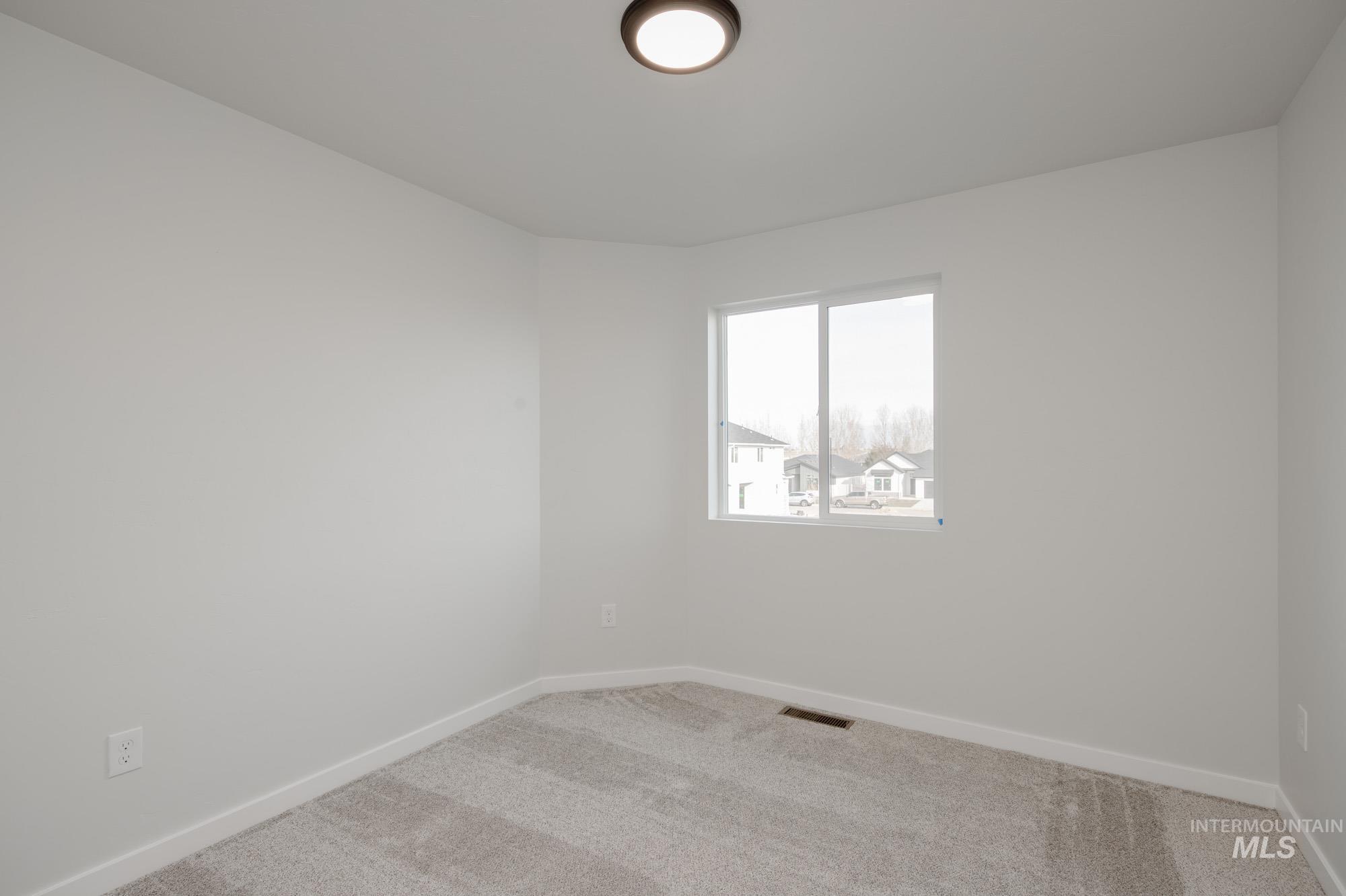 3042 E Boulder Basin Dr, Kuna, Idaho 83634, 3 Bedrooms, 2.5 Bathrooms, Residential For Sale, Price $389,990,MLS 98968196