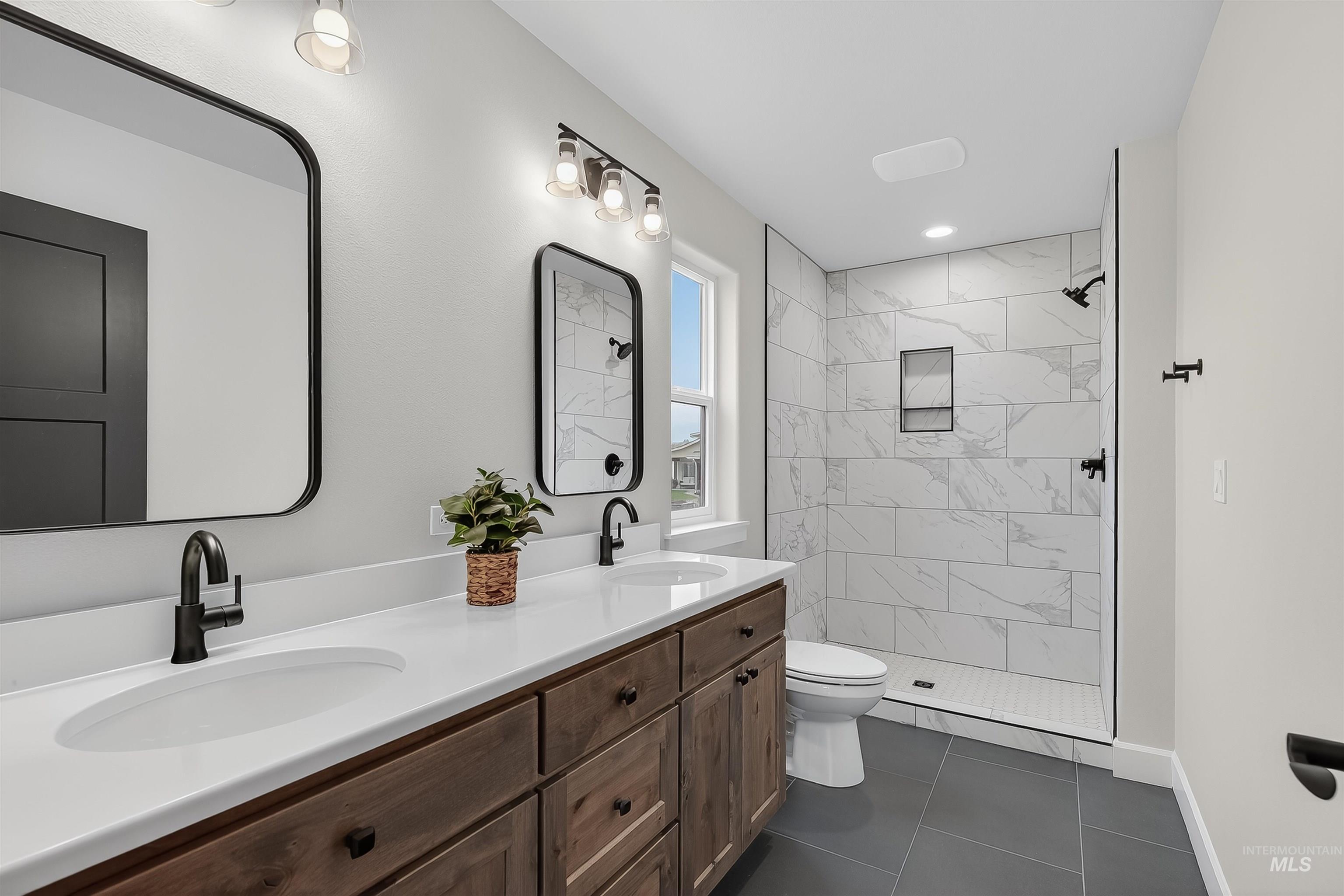 1725 Pathway Court, Lewiston, Idaho 83501, 3 Bedrooms, 2 Bathrooms, Residential For Sale, Price $499,000, 98968201