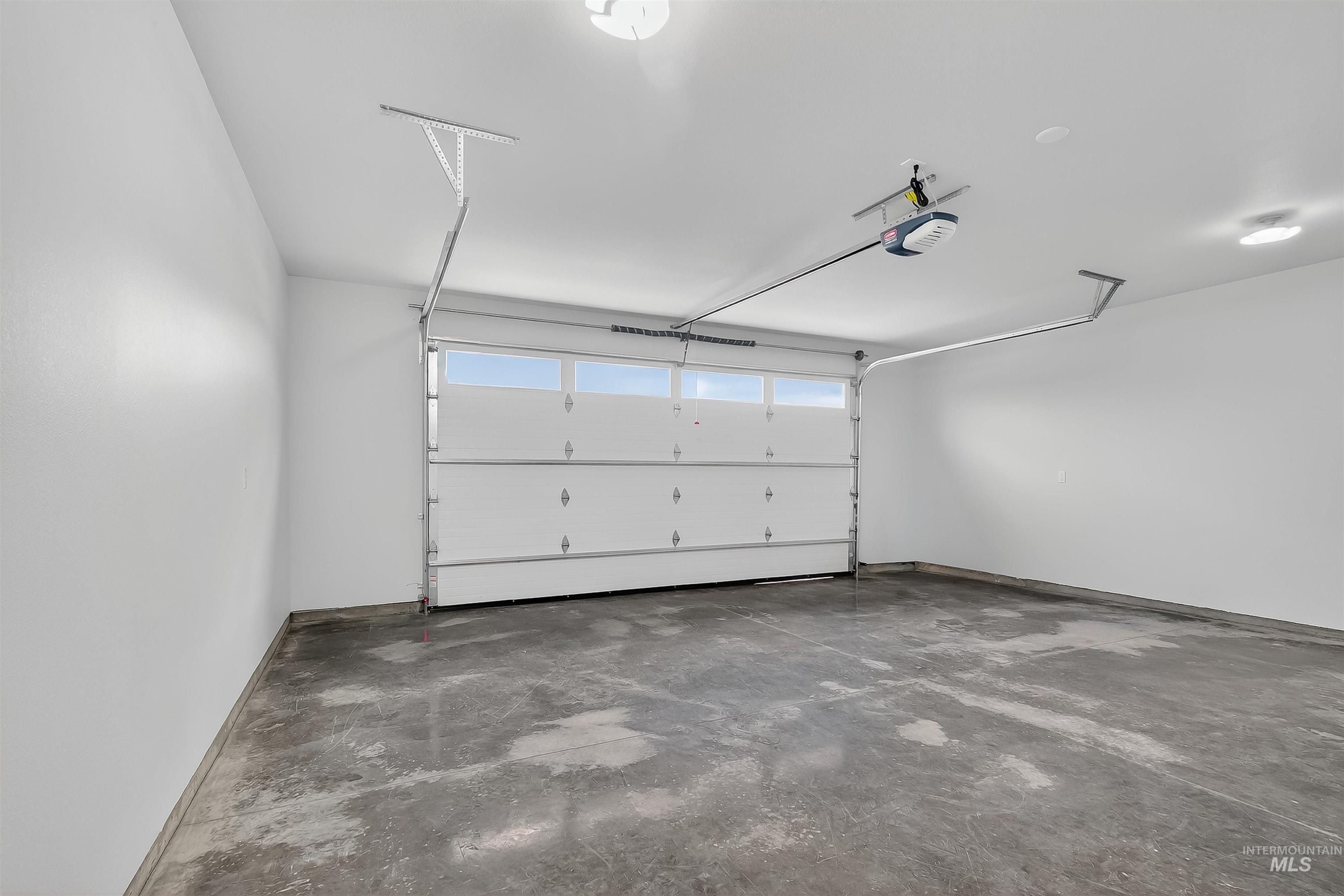 1725 Pathway Court, Lewiston, Idaho 83501, 3 Bedrooms, 2 Bathrooms, Residential For Sale, Price $499,000, 98968201