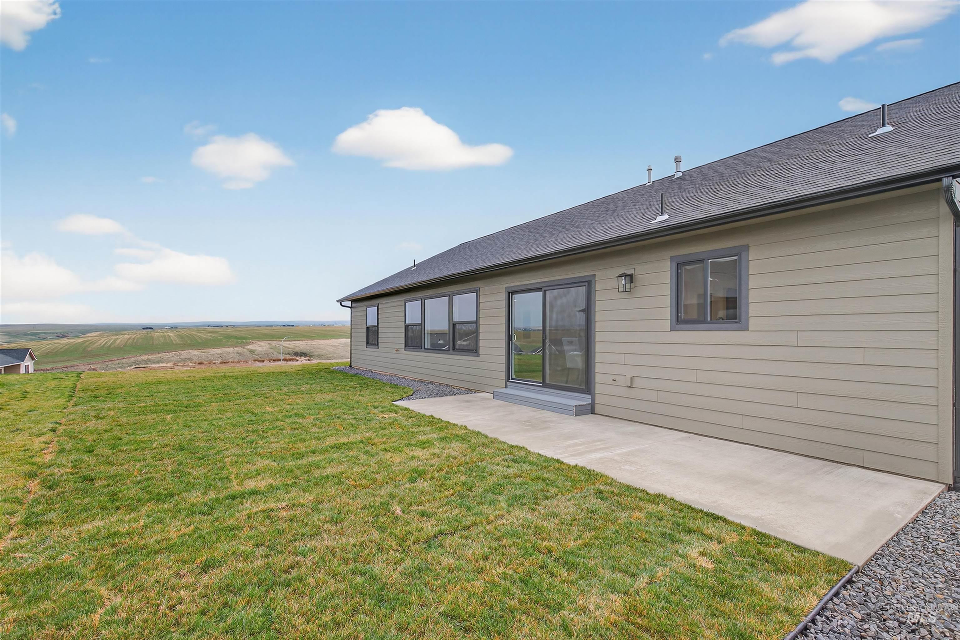 1725 Pathway Court, Lewiston, Idaho 83501, 3 Bedrooms, 2 Bathrooms, Residential For Sale, Price $499,000, 98968201