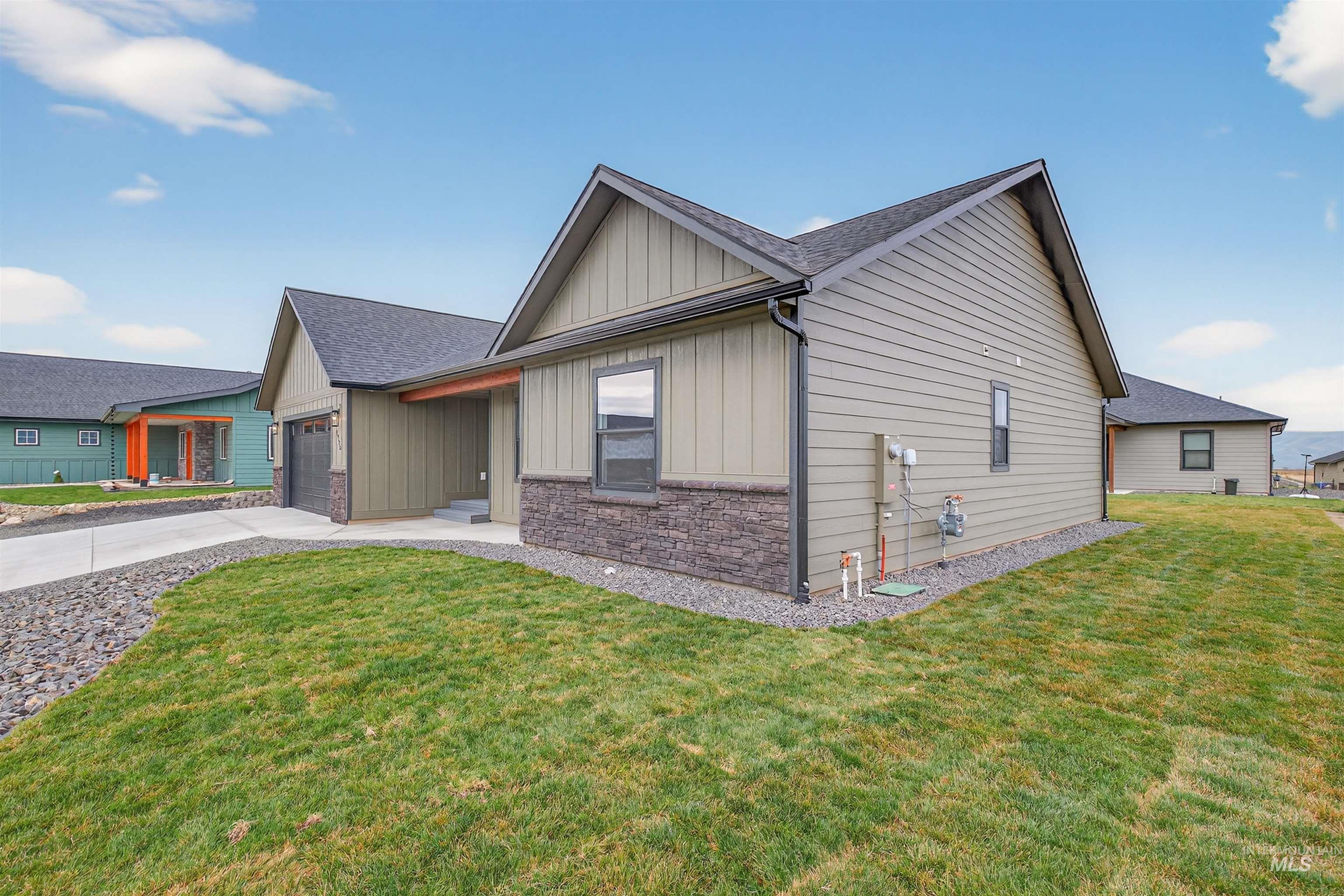 1725 Pathway Court, Lewiston, Idaho 83501, 3 Bedrooms, 2 Bathrooms, Residential For Sale, Price $499,000, 98968201