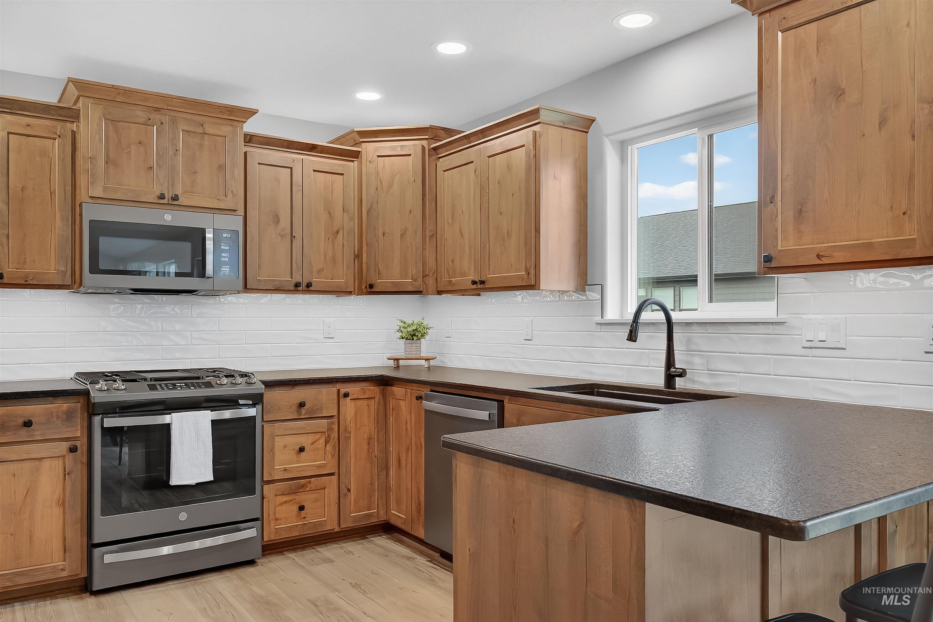 1725 Pathway Court, Lewiston, Idaho 83501, 3 Bedrooms, 2 Bathrooms, Residential For Sale, Price $519,000,MLS 98968201