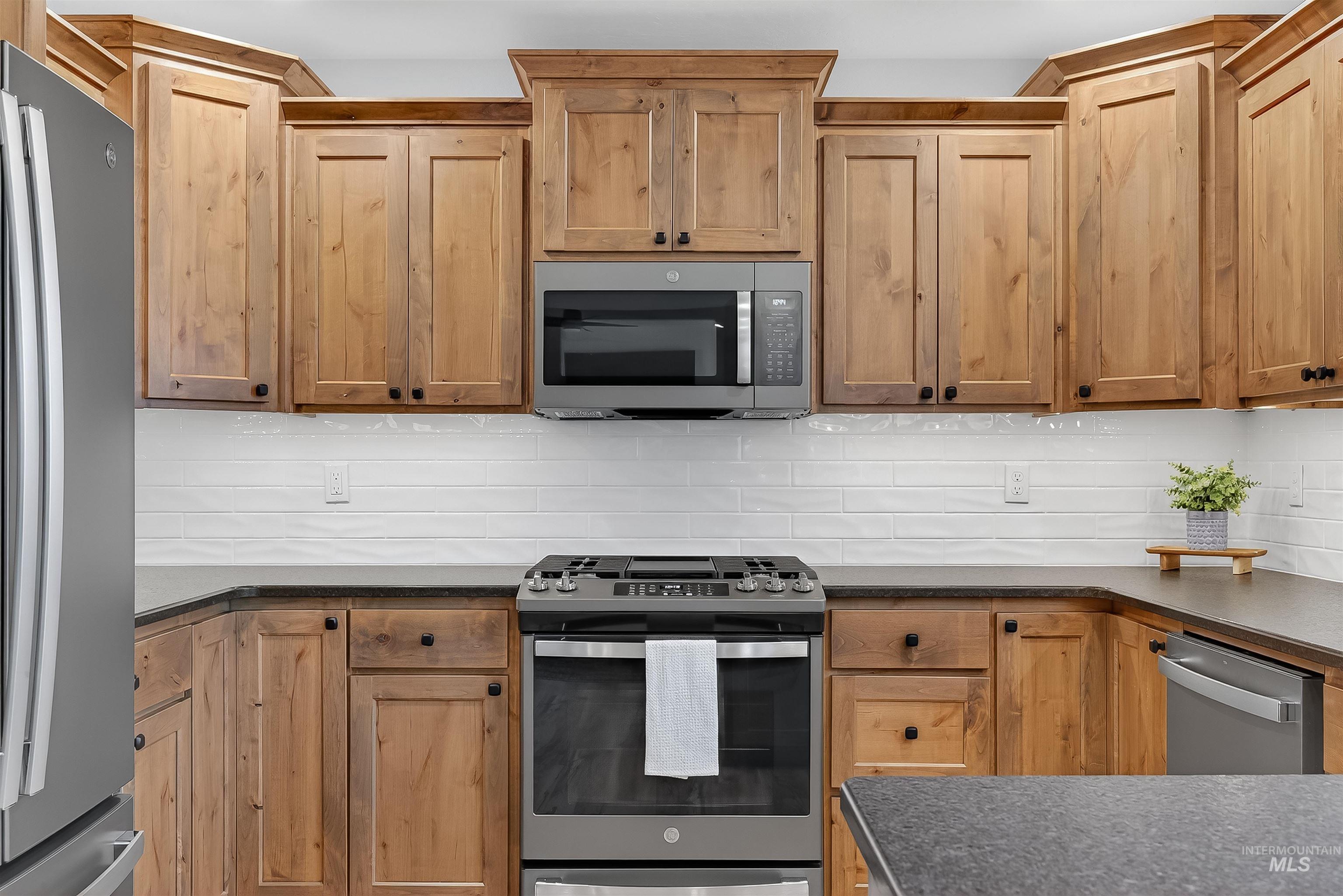 1725 Pathway Court, Lewiston, Idaho 83501, 3 Bedrooms, 2 Bathrooms, Residential For Sale, Price $499,000, 98968201