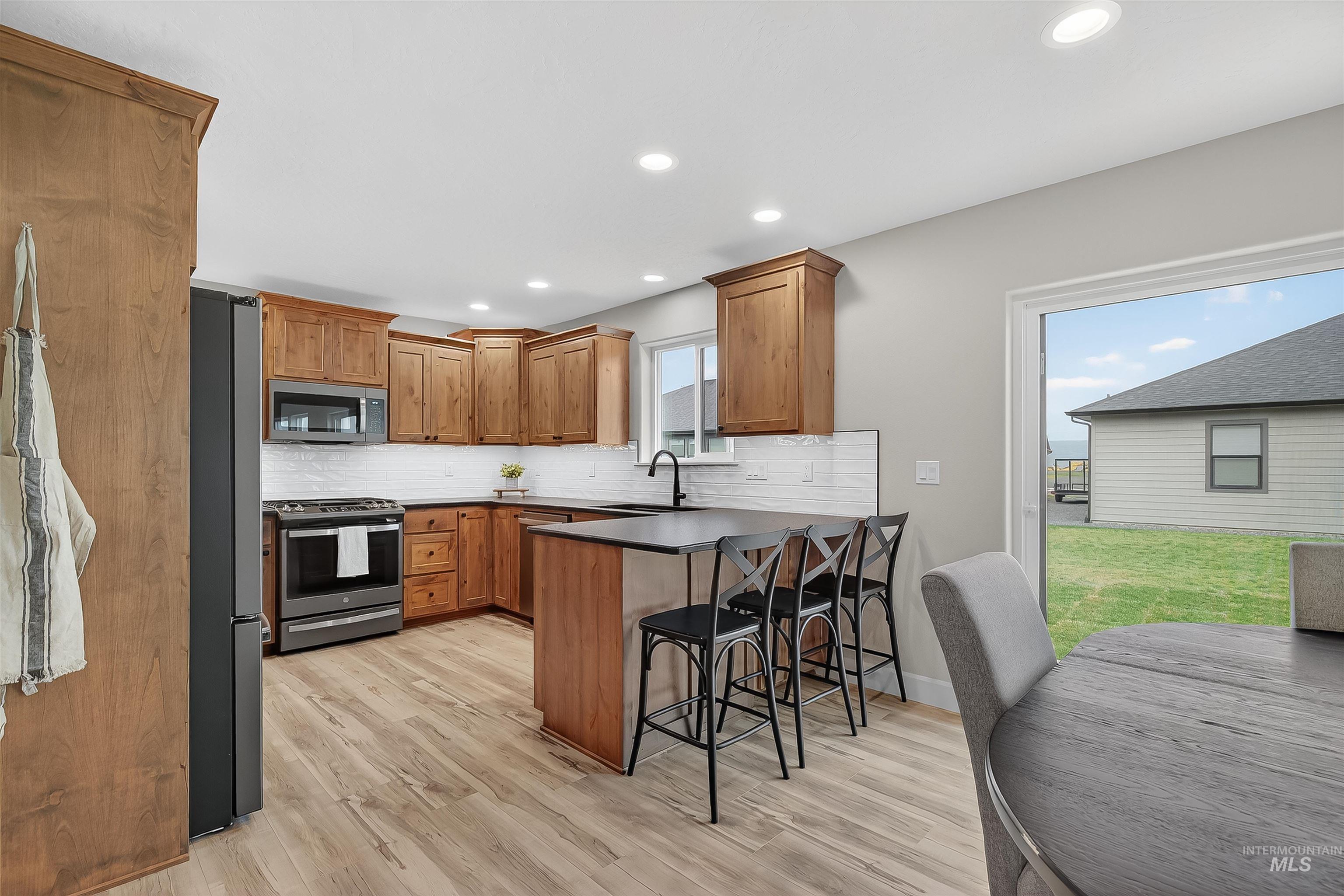 1725 Pathway Court, Lewiston, Idaho 83501, 3 Bedrooms, 2 Bathrooms, Residential For Sale, Price $499,000, 98968201