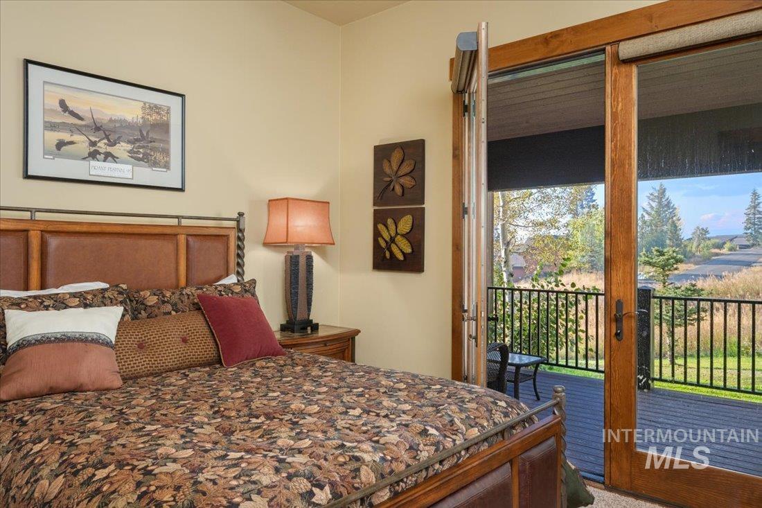 516 Whitewater Dr, Donnelly, Idaho 83615, 5 Bedrooms, 3 Bathrooms, Residential For Sale, Price $2,995,000,MLS 98968203