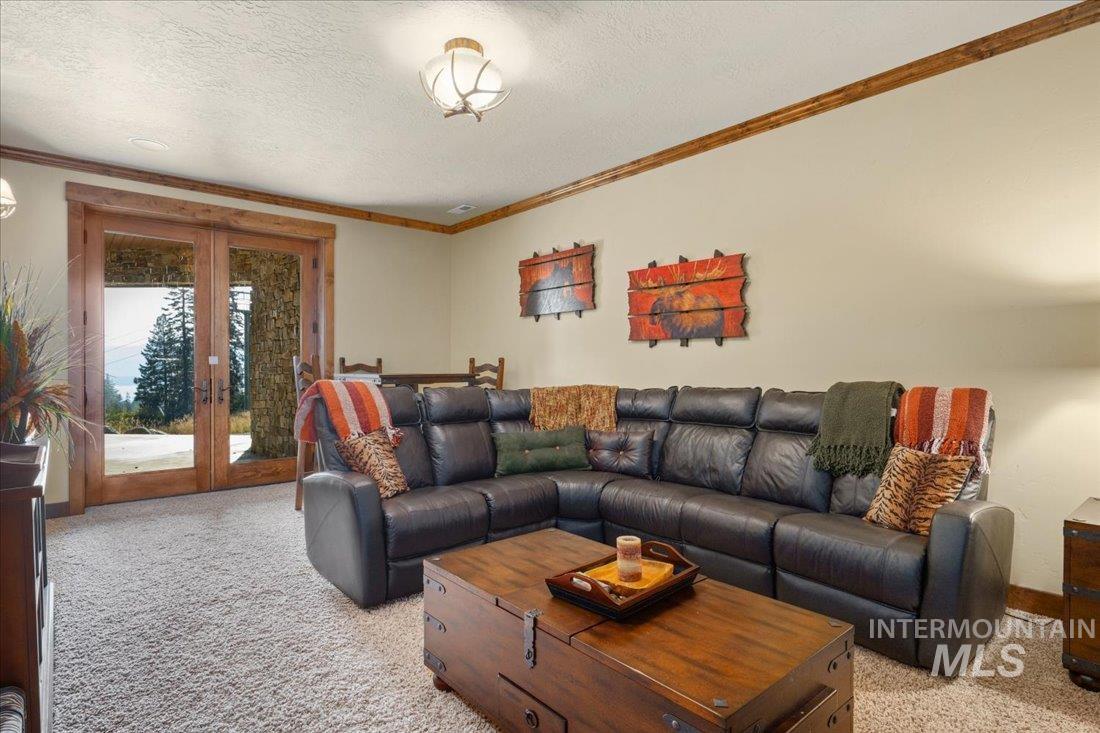 516 Whitewater Dr, Donnelly, Idaho 83615, 5 Bedrooms, 3 Bathrooms, Residential For Sale, Price $2,995,000,MLS 98968203