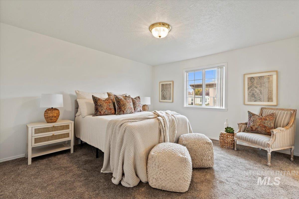 698 S Malaga Ln, Boise, Idaho 83709, 3 Bedrooms, 2 Bathrooms, Residential For Sale, Price $368,500,MLS 98968205