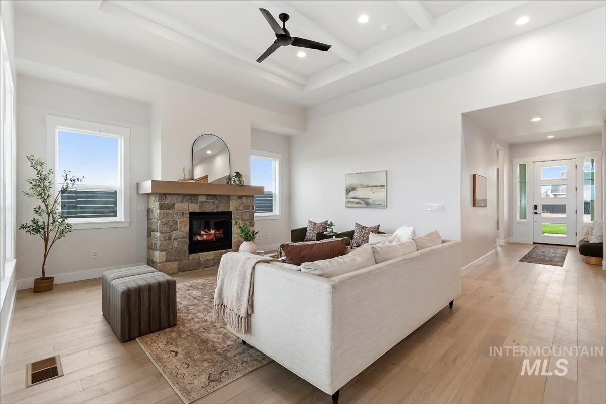 10764 W Barnbougle Ln, Kuna, Idaho 83634, 4 Bedrooms, 3 Bathrooms, Residential For Sale, Price $824,880,MLS 98968207