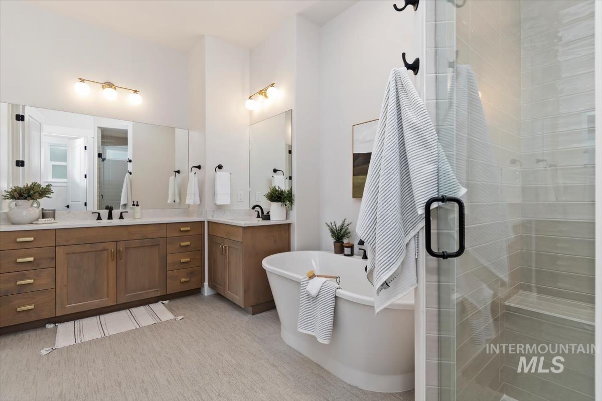 10764 W Barnbougle Ln, Kuna, Idaho 83634, 4 Bedrooms, 3 Bathrooms, Residential For Sale, Price $824,880,MLS 98968207