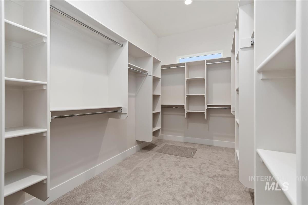 10764 W Barnbougle Ln, Kuna, Idaho 83634, 4 Bedrooms, 3 Bathrooms, Residential For Sale, Price $824,880,MLS 98968207